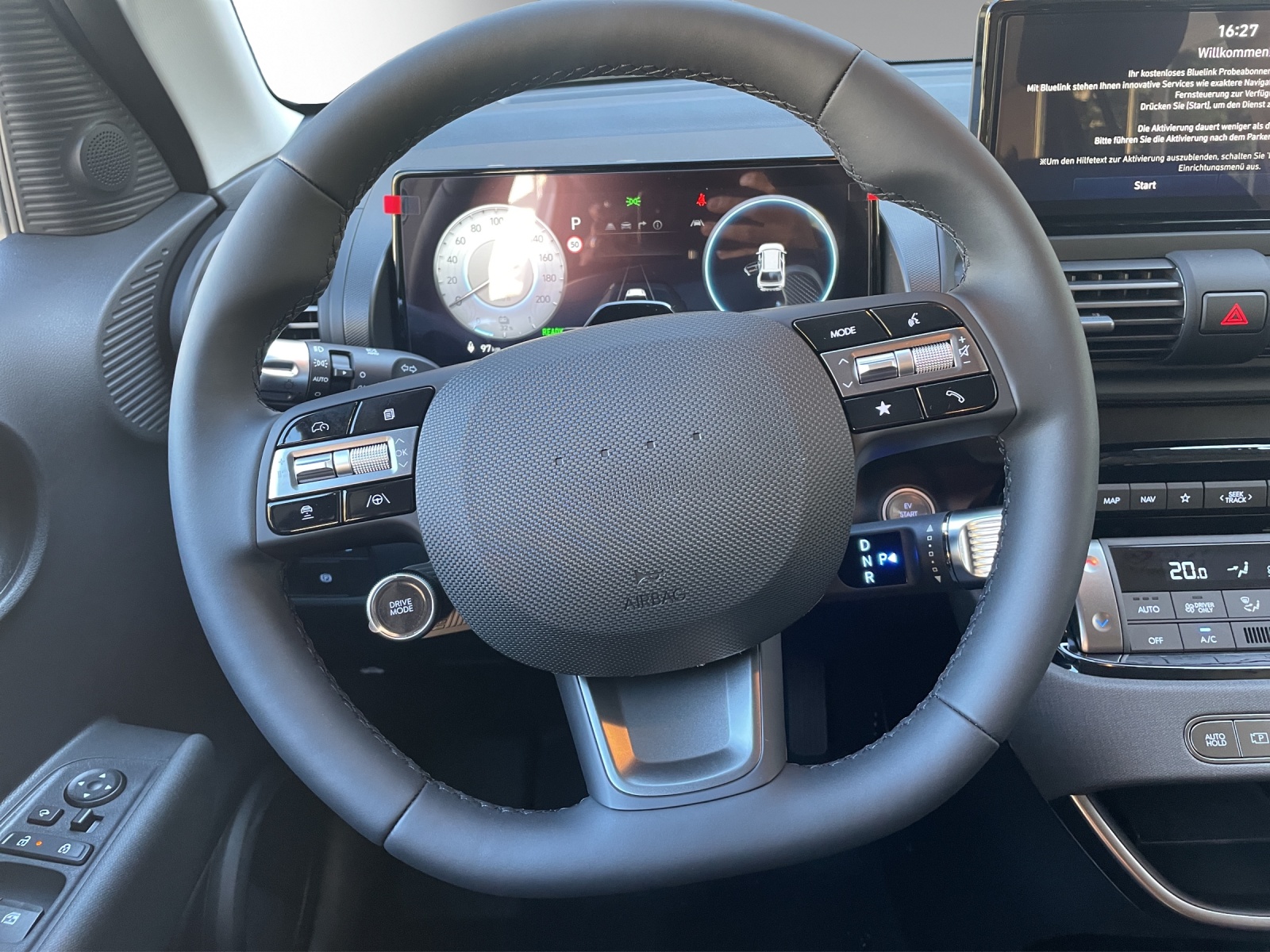 HYUNDAI Inster 49kWh Amplia-image-9