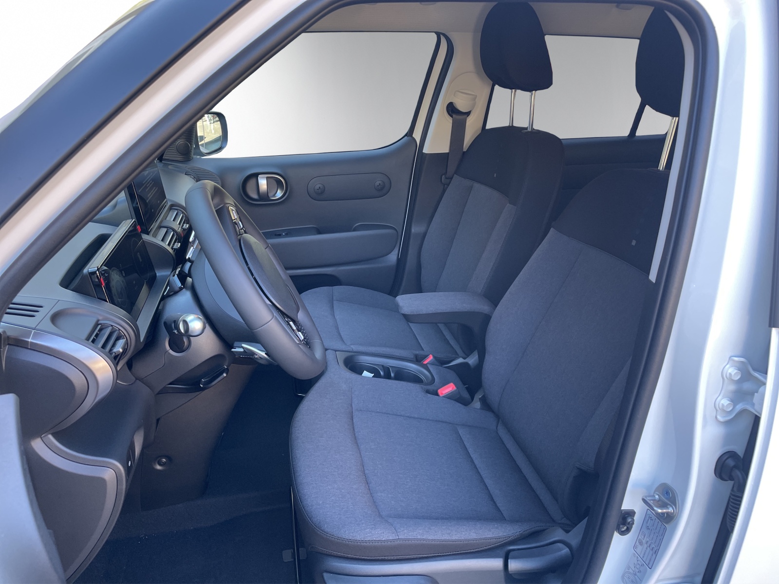 HYUNDAI Inster 49kWh Amplia-image-4