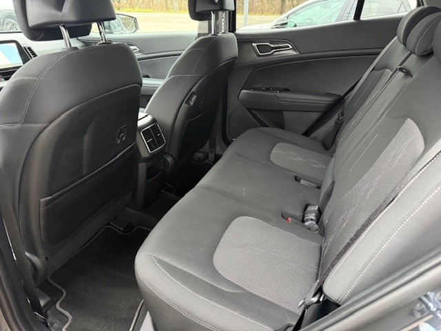 KIA Sportage 1.6 T-GDi PHEV Power Edition-image-8