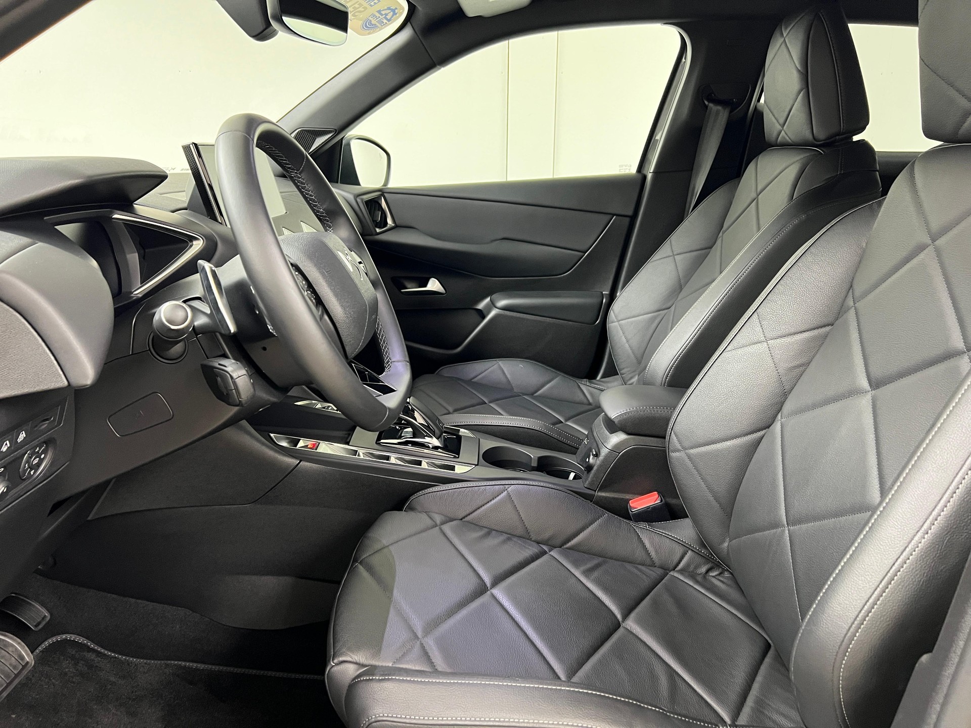 DS AUTOMOBILES 3 Crossback 1.2 PureTech 155 Bastille / Jetzt mit attraktivem 1.99% Leasing-image-6