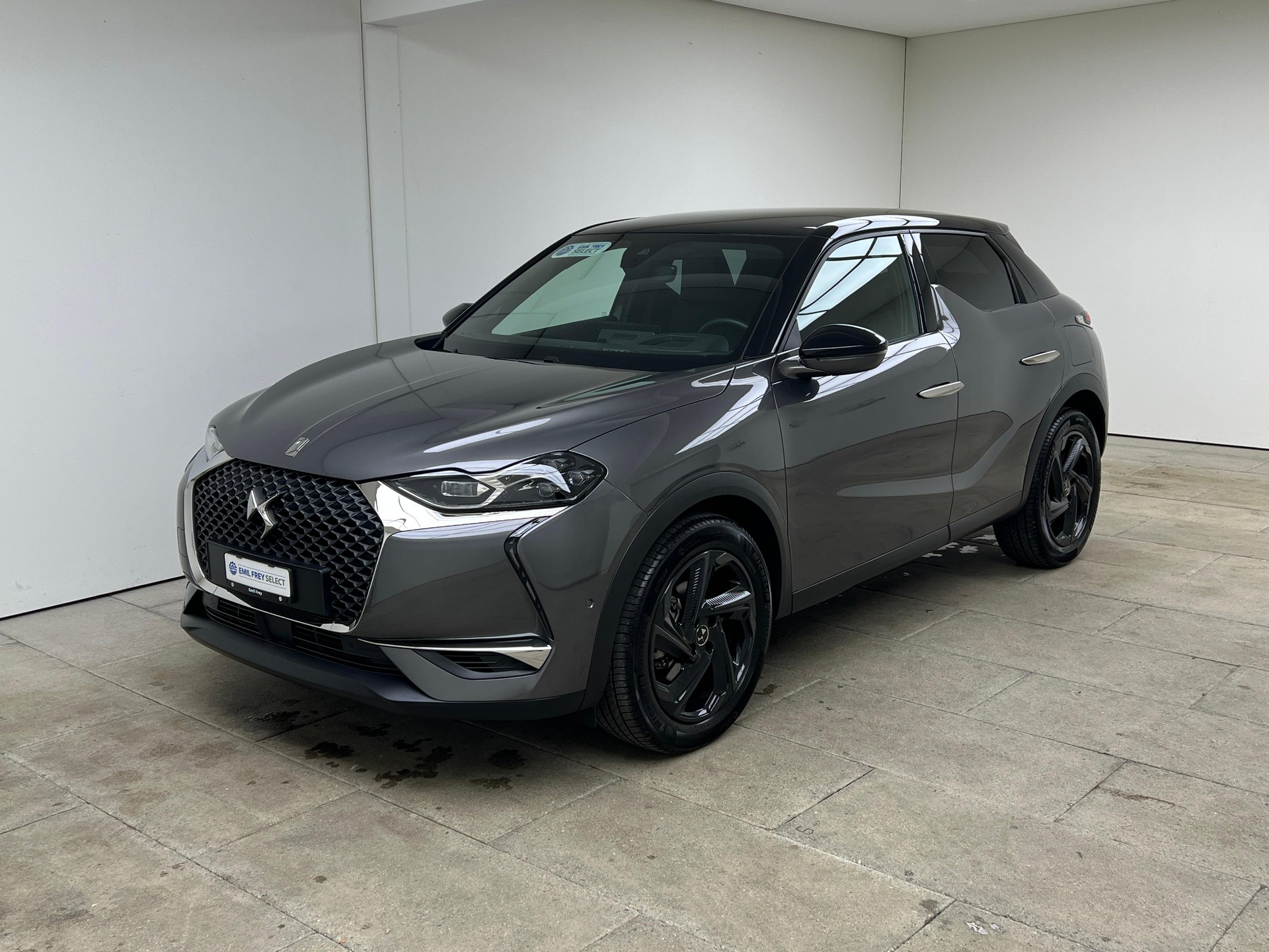 DS AUTOMOBILES 3 Crossback 1.2 PureTech 155 Bastille / Jetzt mit attraktivem 1.99% Leasing-showroom-element-1