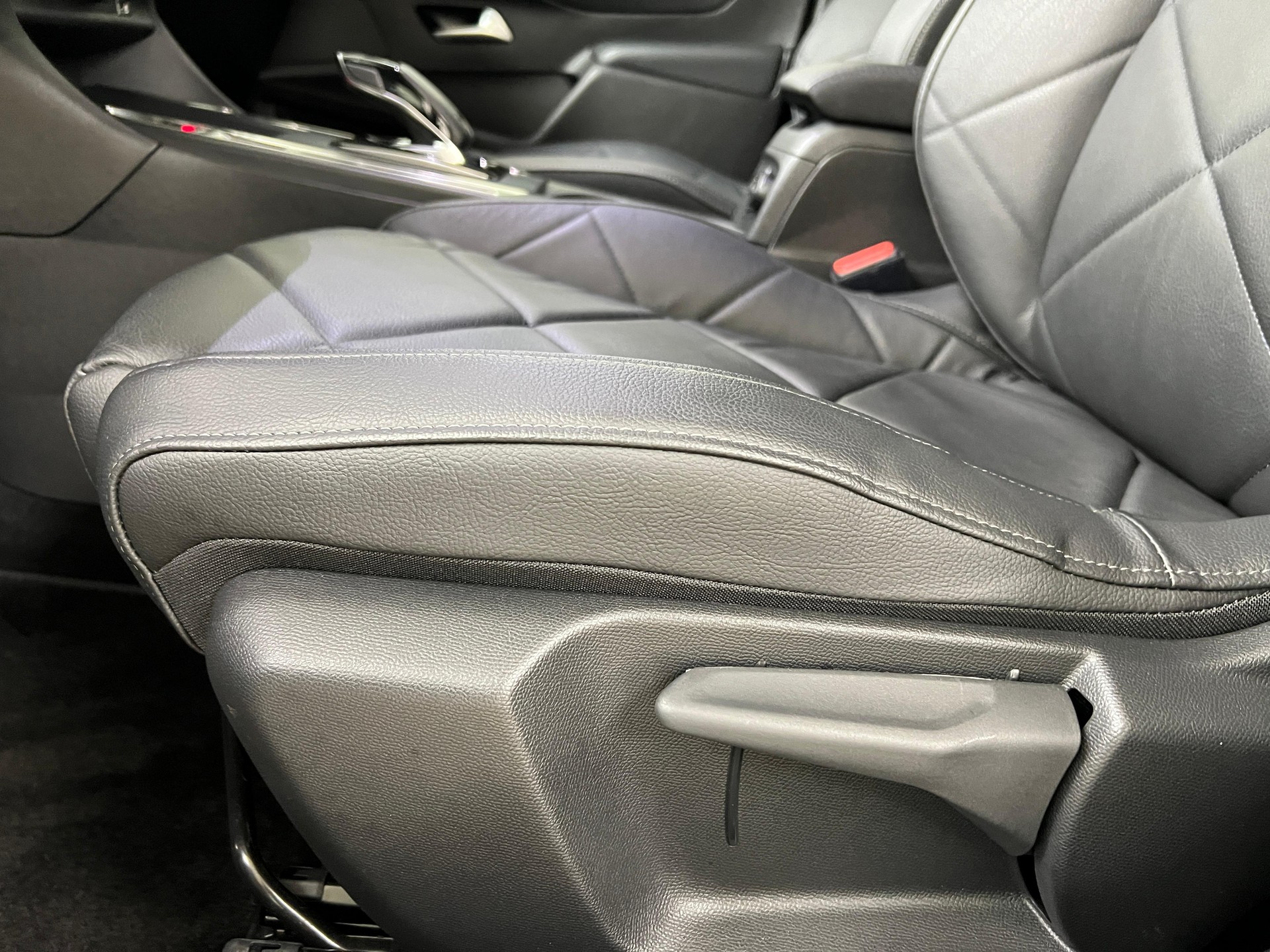 DS AUTOMOBILES 3 Crossback 1.2 PureTech 155 Bastille / Jetzt mit attraktivem 1.99% Leasing-image-7