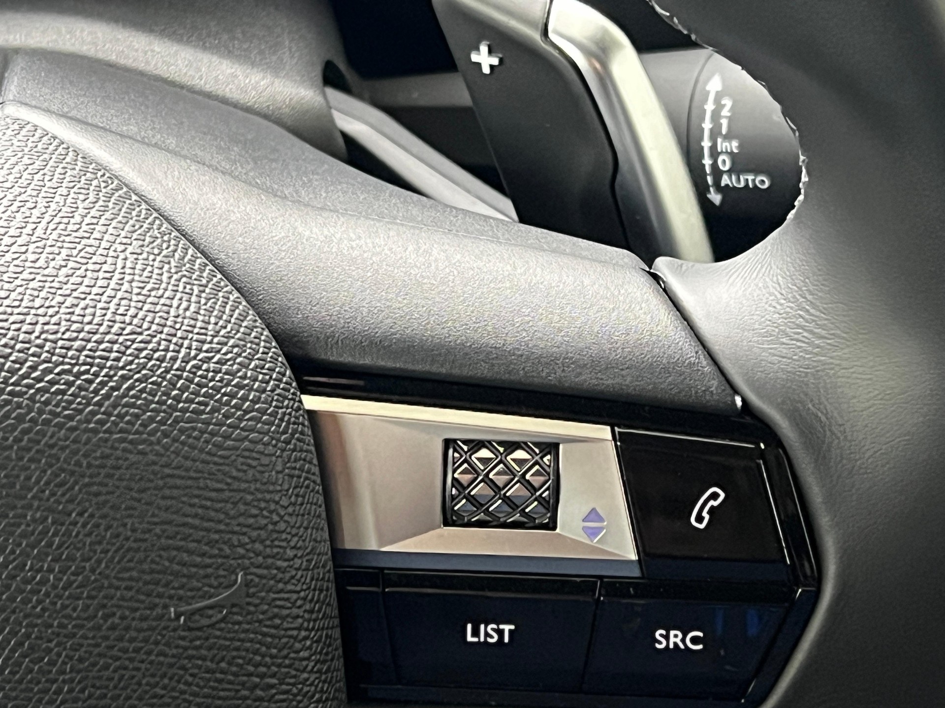 DS AUTOMOBILES 3 Crossback 1.2 PureTech 155 Bastille / Jetzt mit attraktivem 1.99% Leasing-image-19