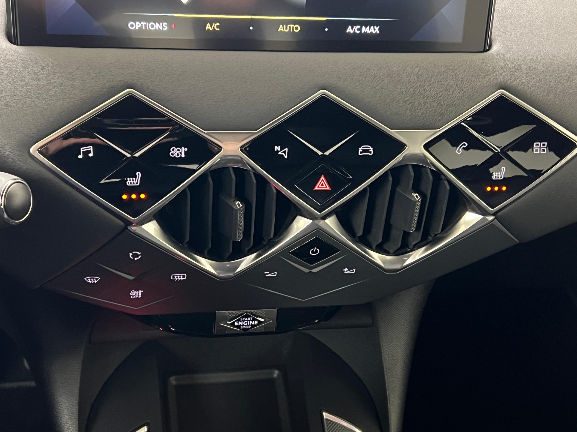 DS AUTOMOBILES 3 Crossback 1.2 PureTech 155 Bastille / Jetzt mit attraktivem 1.99% Leasing-image-13