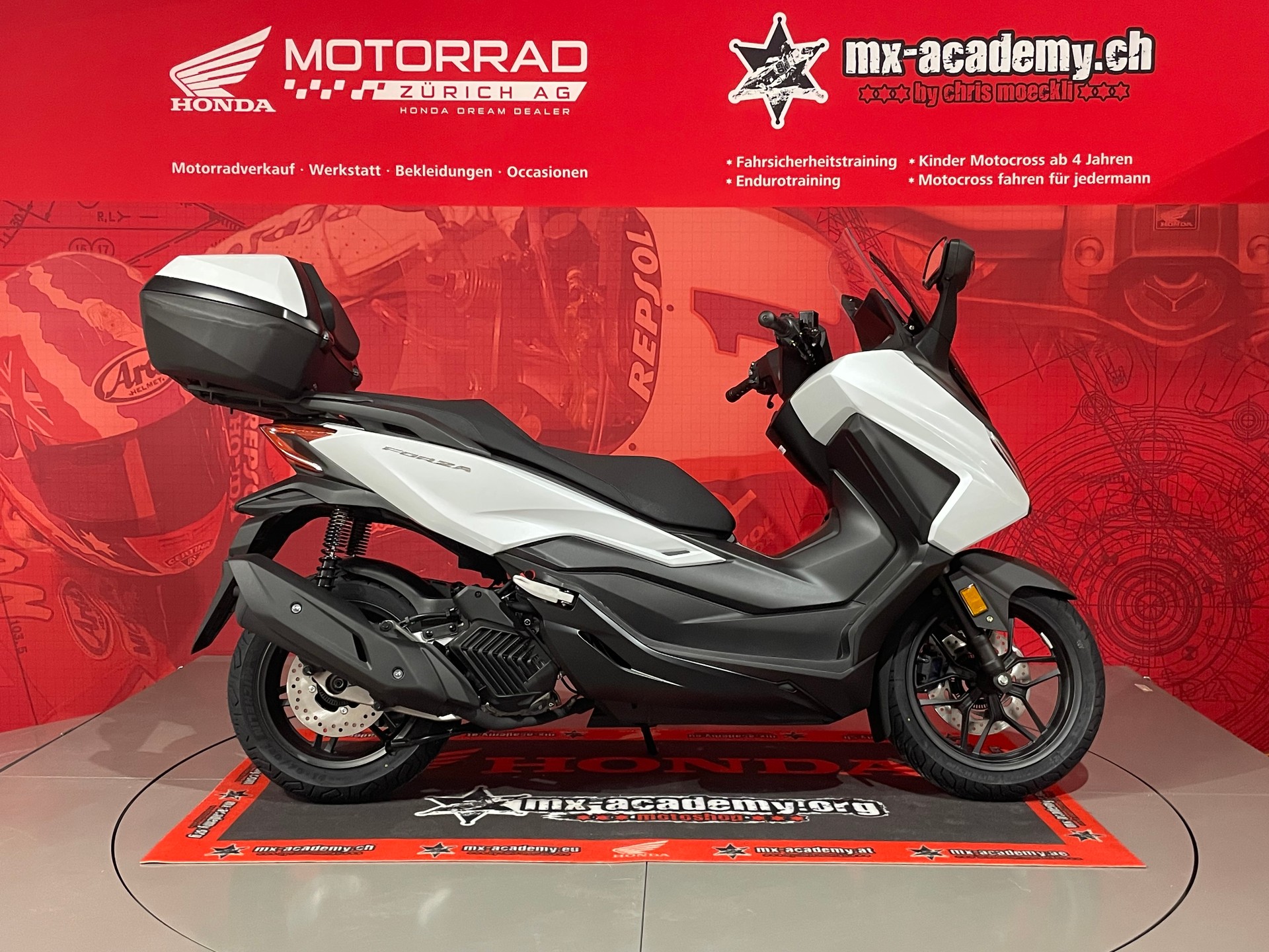 HONDA FORZA 125 Smart Top Box**Modell 2026**Neufahrzeug**Pearl Cool White**-image-1