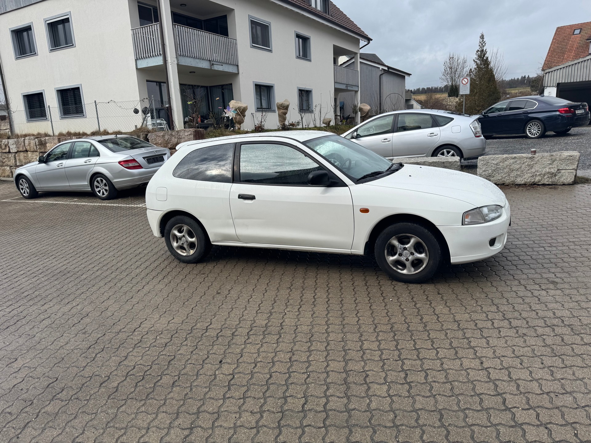 MITSUBISHI Colt 1.6 16V GLX Edition-image-1