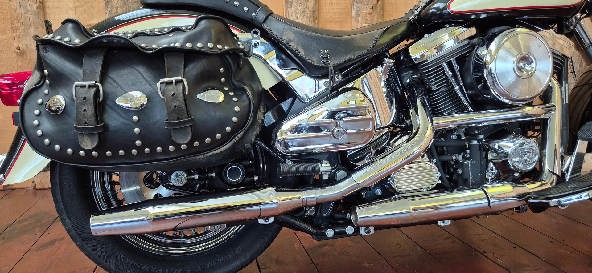 HARLEY-DAVIDSON FLST Heritage Softail-image-13