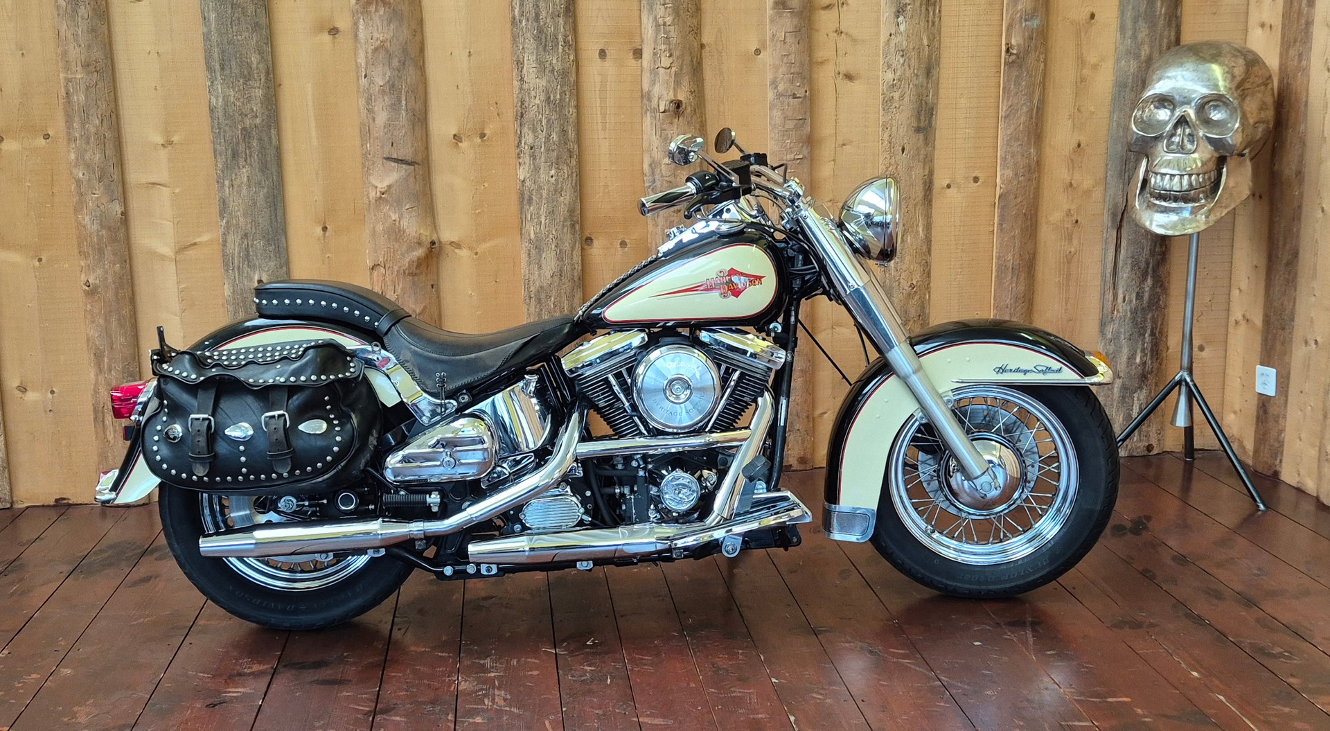 HARLEY-DAVIDSON FLST Heritage Softail-image-15