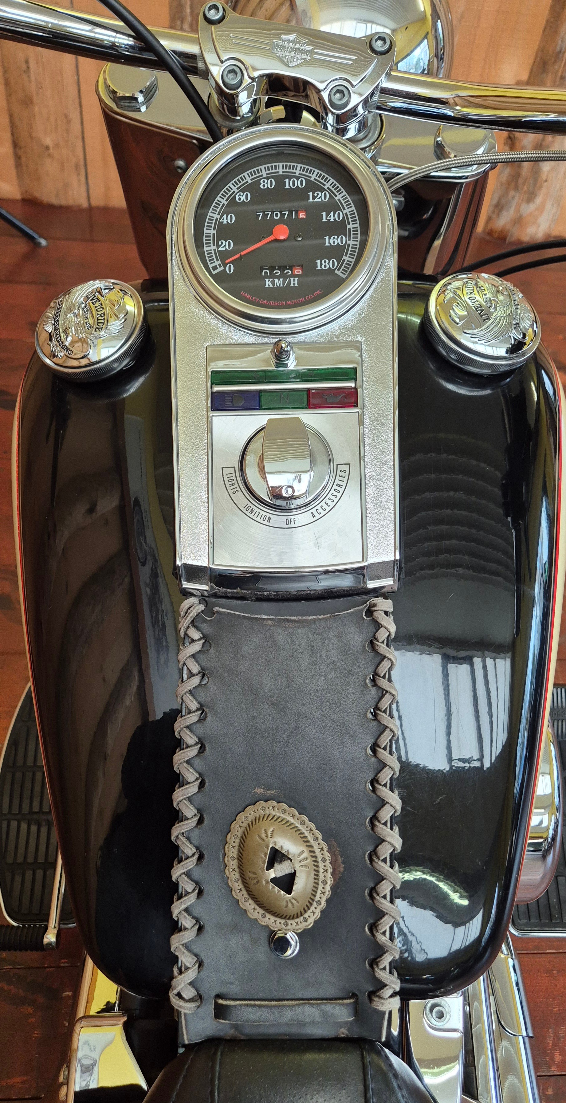 HARLEY-DAVIDSON FLST Heritage Softail-image-1