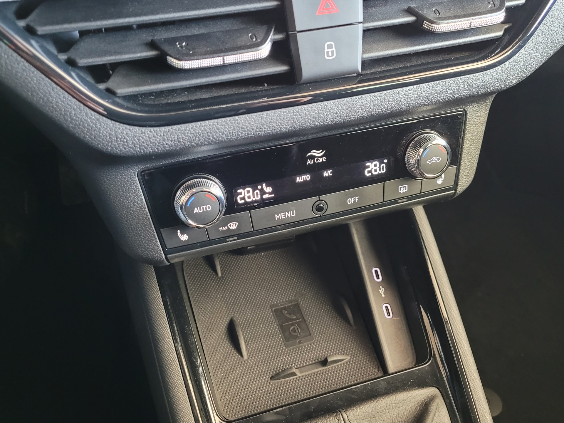 SKODA Kamiq 1.0 TSI Ambition DSG *Rückfahrkamera+8-fach bereift m. Pneu*-image-13