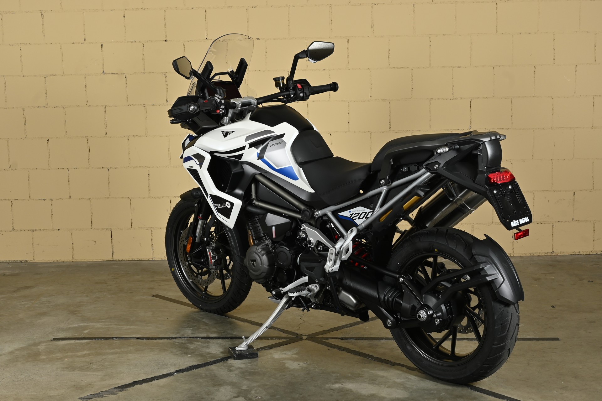 TRIUMPH Tiger 1200 Alpine Edition-image-4