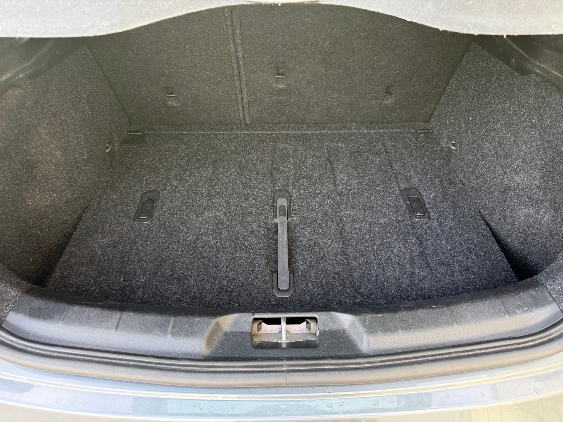VOLVO V40 D3 Summum-image-5