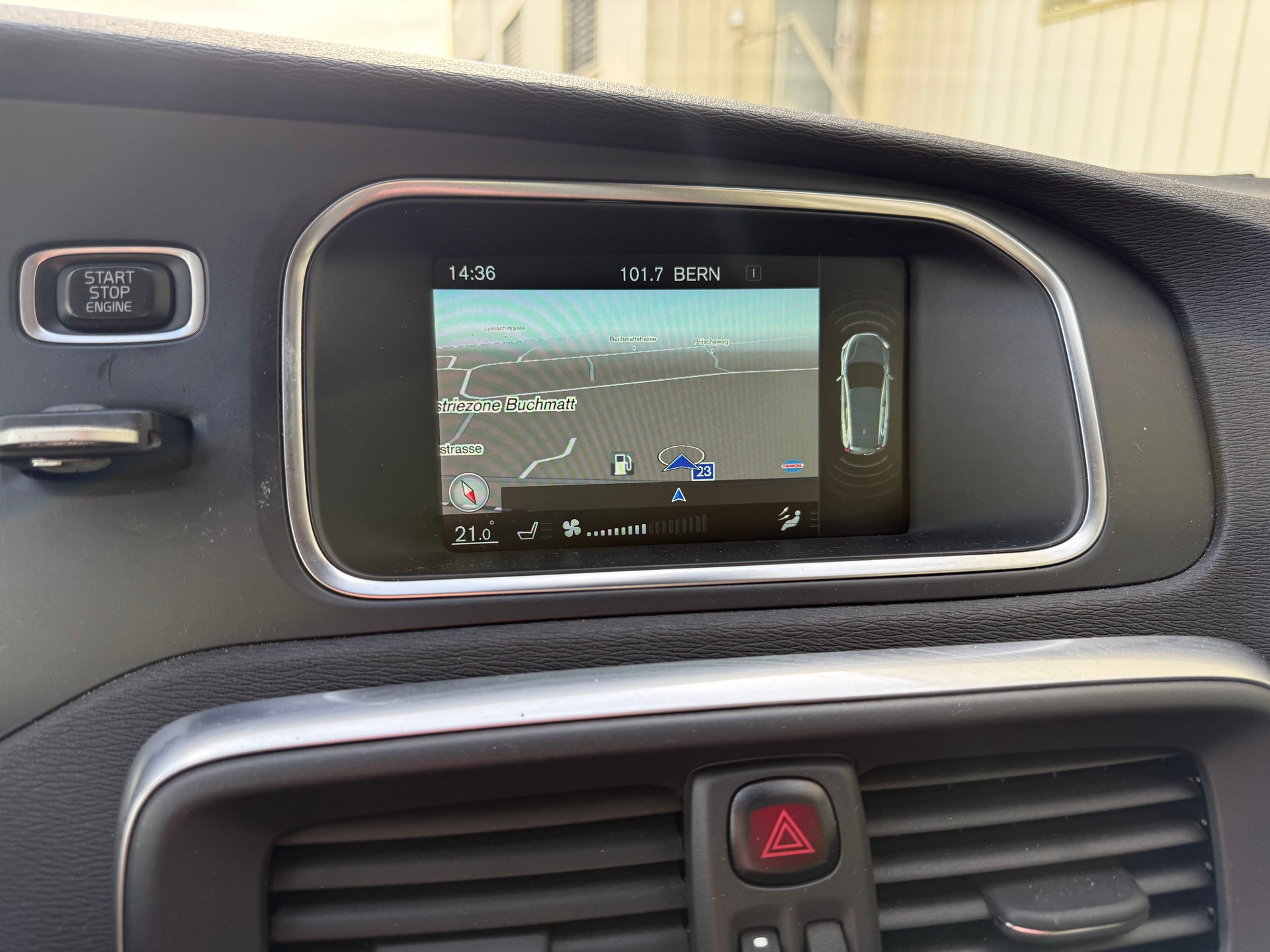 VOLVO V40 D3 Summum-image-10