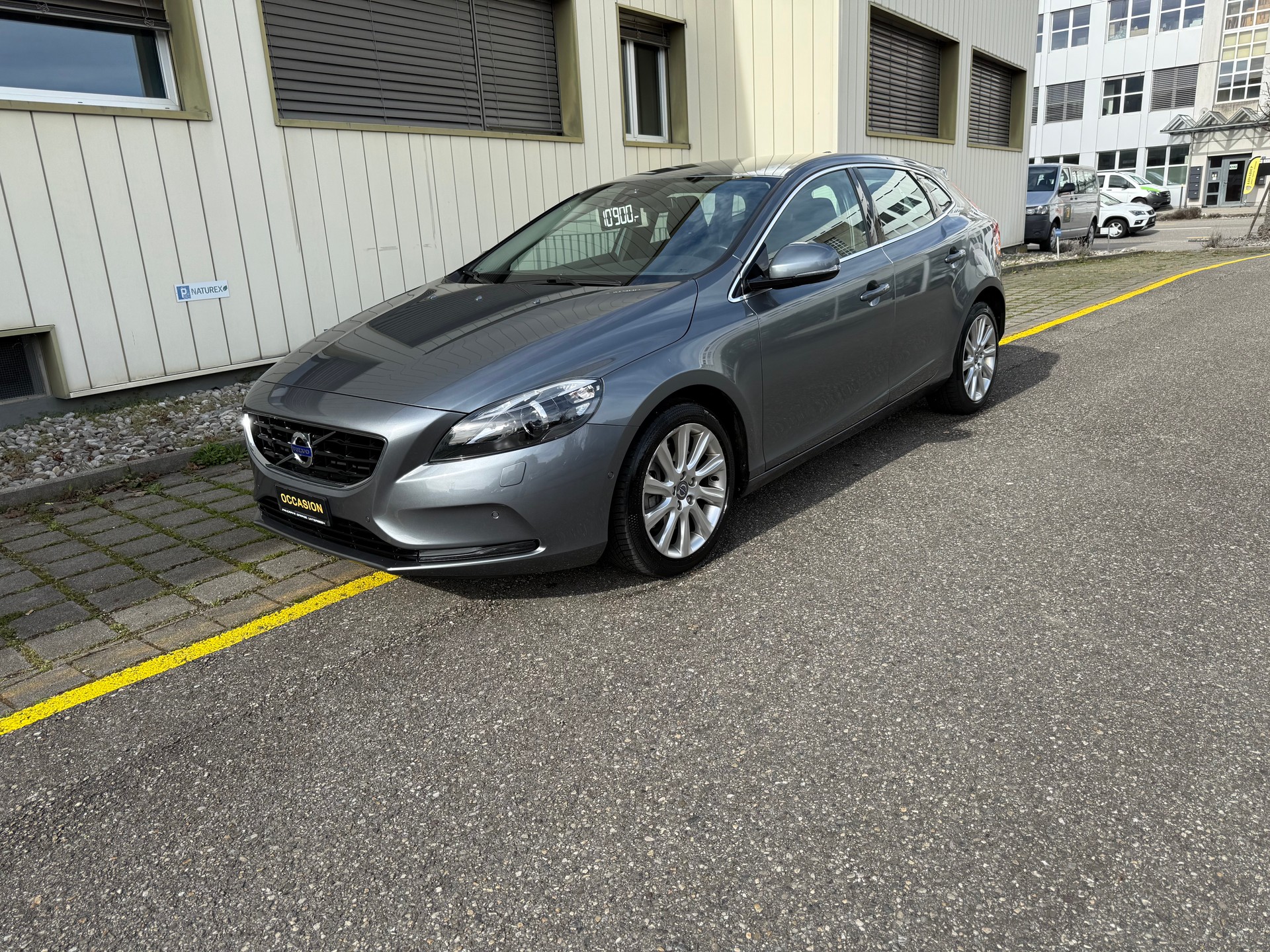 VOLVO V40 D3 Summum