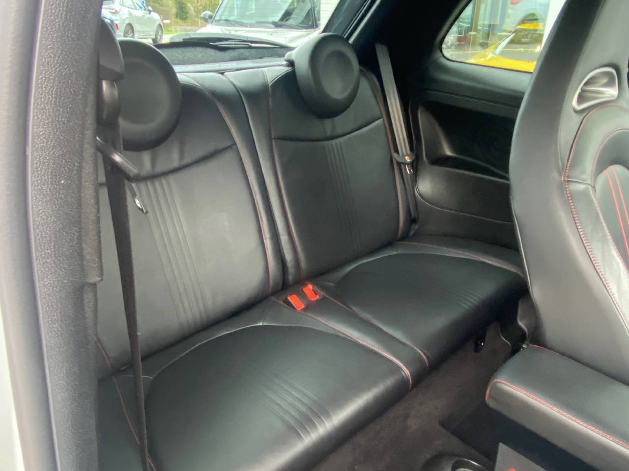 FIAT 595 Abarth 1.4 T-Jet 180 Competizione-image-11