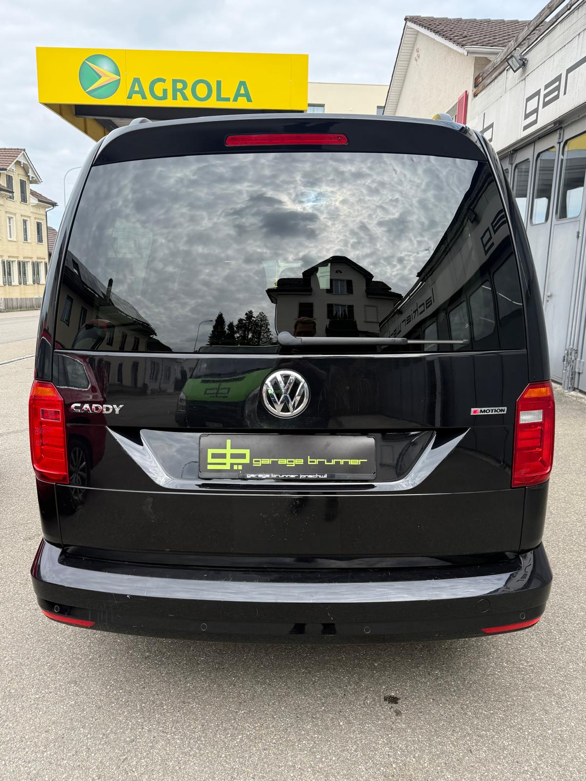 VW Caddy Maxi 2.0 TDI Comfortline 4Motion DSG-image-5
