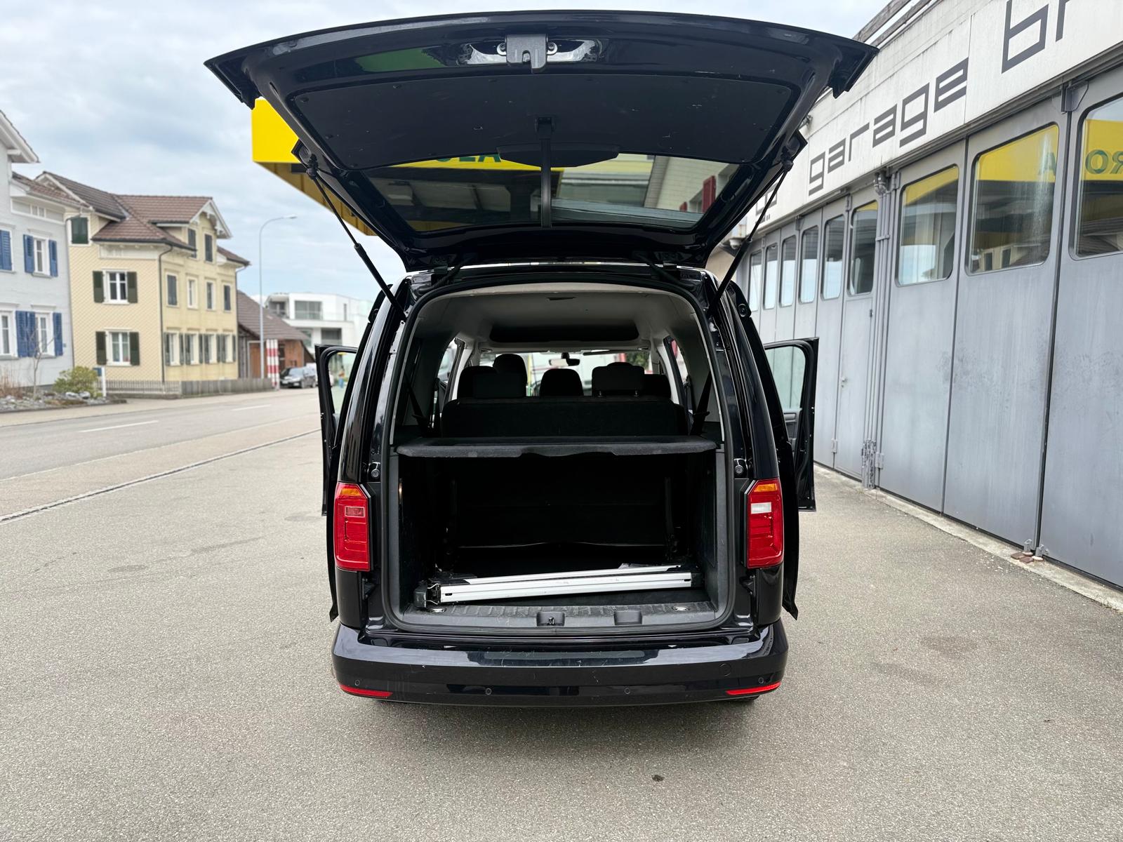 VW Caddy Maxi 2.0 TDI Comfortline 4Motion DSG-image-10