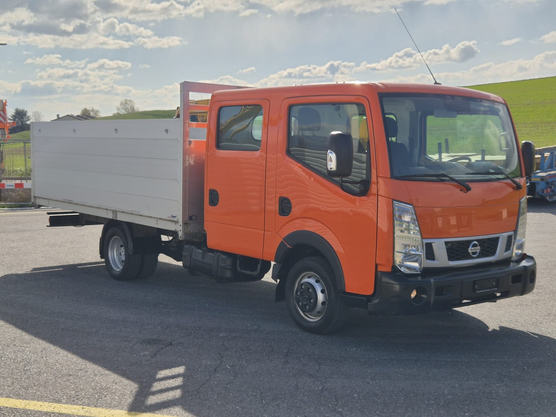 NISSAN NT400 35.15 L3 PRO DK-image-7