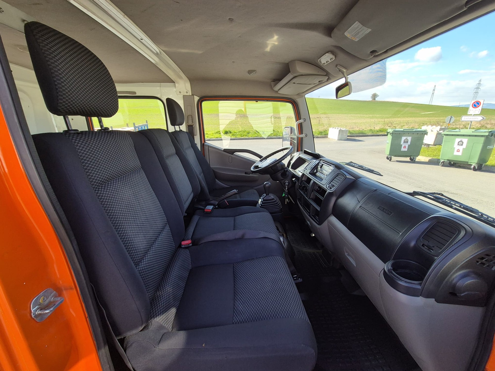 NISSAN NT400 35.15 L3 PRO DK-showroom-element-3