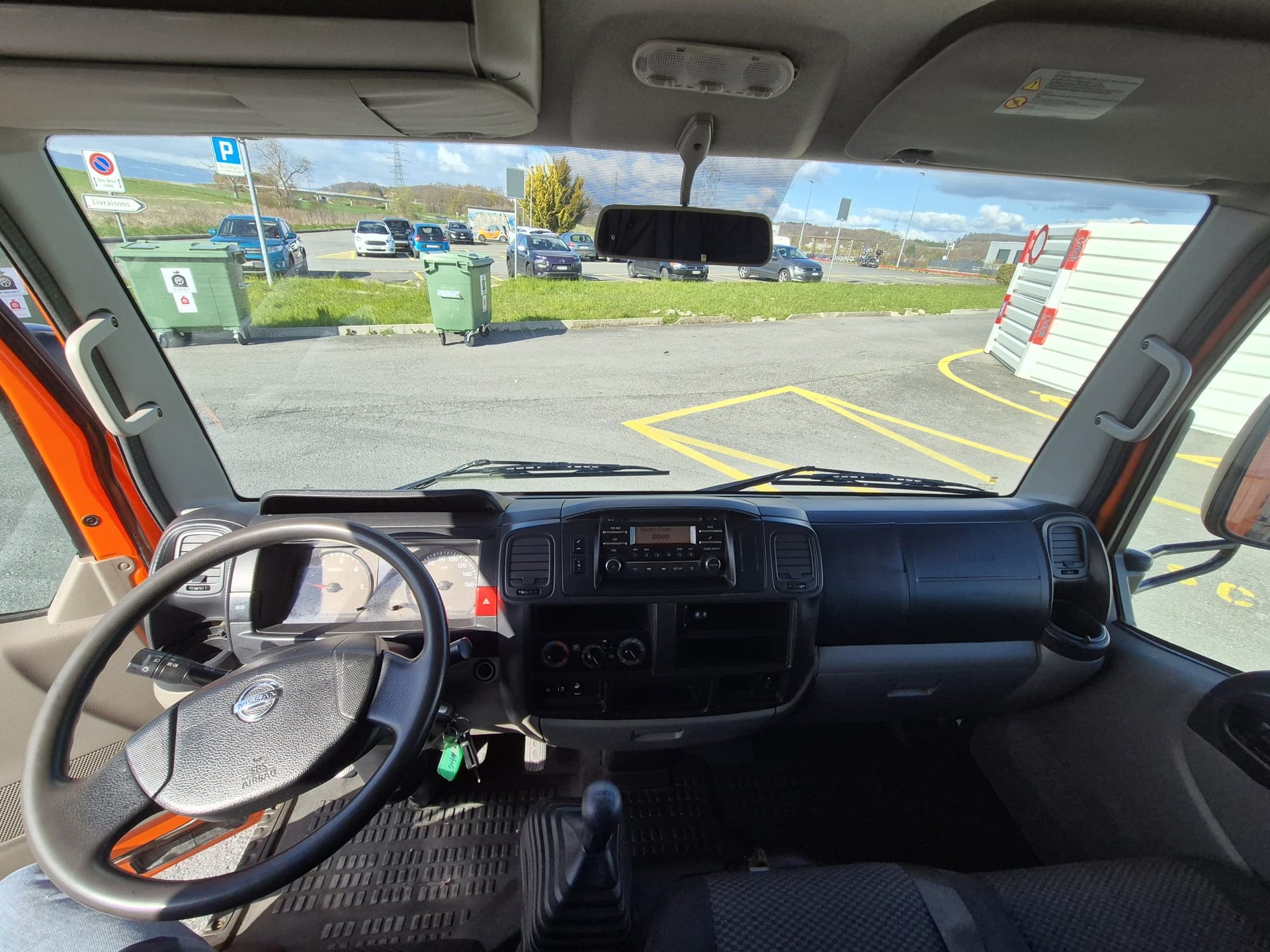 NISSAN NT400 35.15 L3 PRO DK-image-24