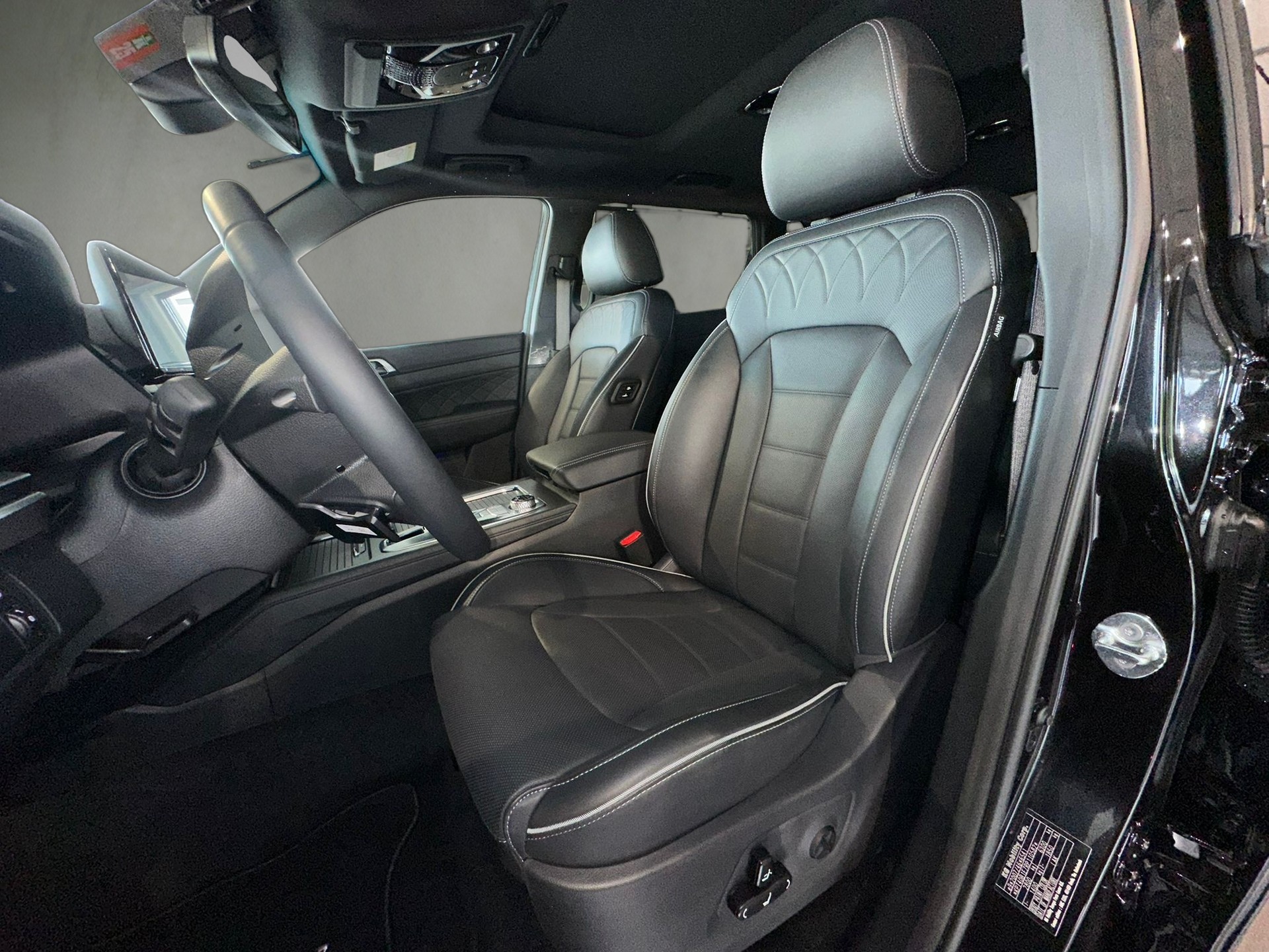 KGM-SsangYong Rexton 2.2 CRDi Blackline 4WD AT 3.5 T AHK-image-4
