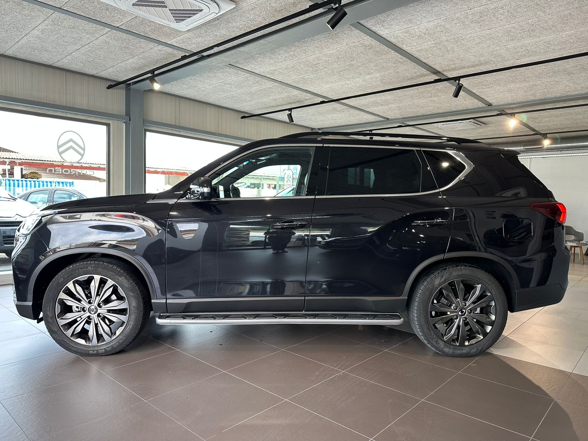 KGM-SsangYong Rexton 2.2 CRDi Blackline 4WD AT 3.5 T AHK-showroom-element-1