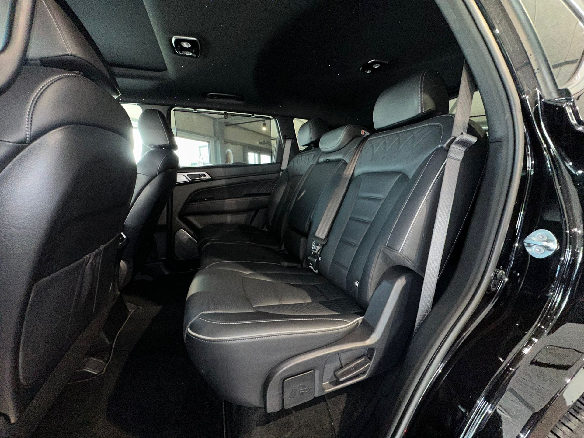 KGM-SsangYong Rexton 2.2 CRDi Blackline 4WD AT 3.5 T AHK-image-5