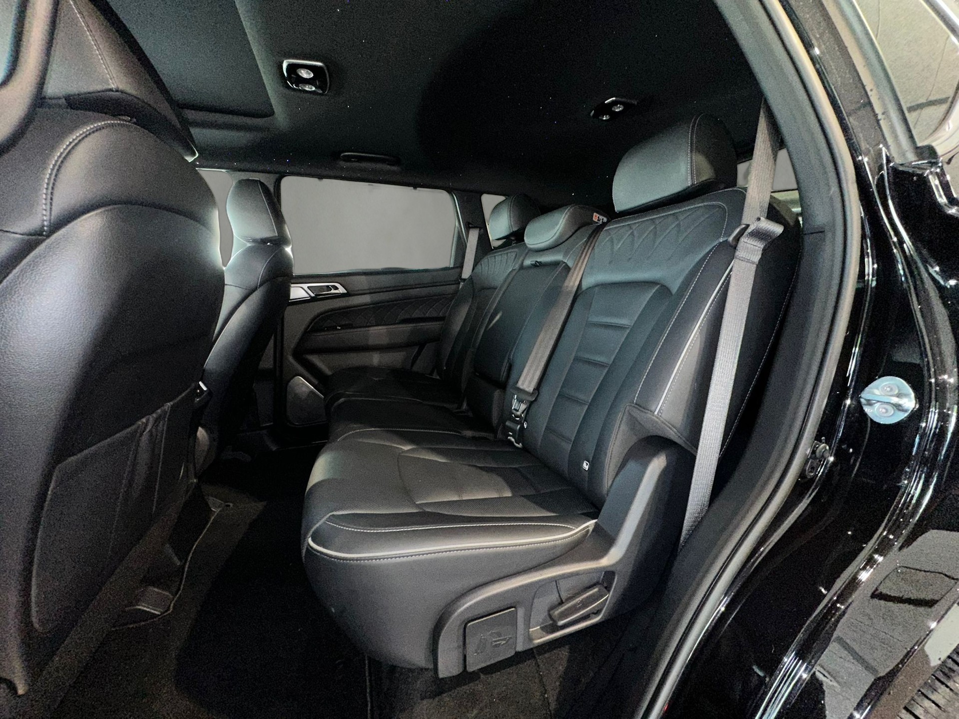 KGM-SsangYong Rexton 2.2 CRDi Blackline 4WD AT 3.5 T AHK-image-5