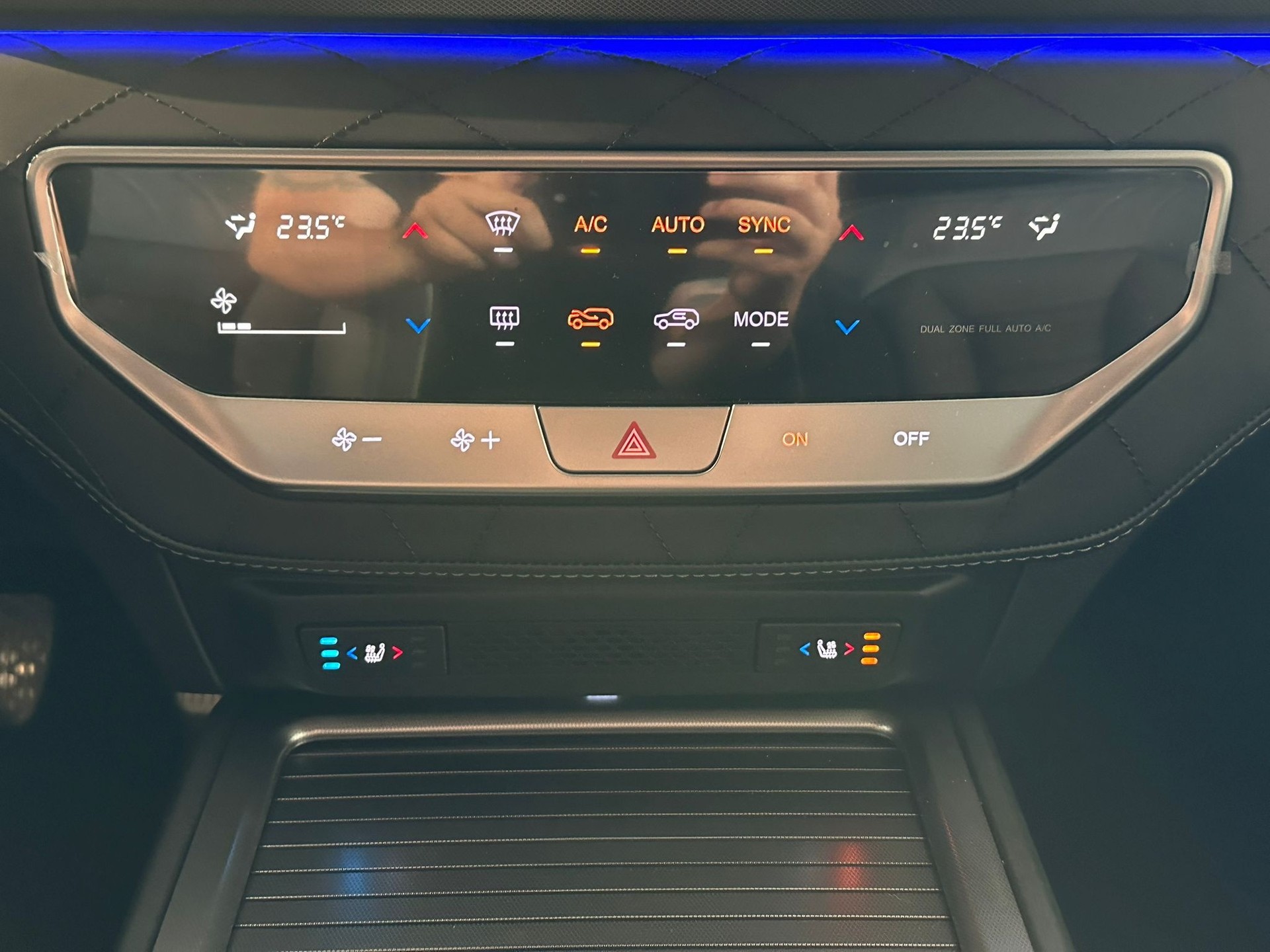 KGM-SsangYong Rexton 2.2 CRDi Blackline 4WD AT 3.5 T AHK-image-17