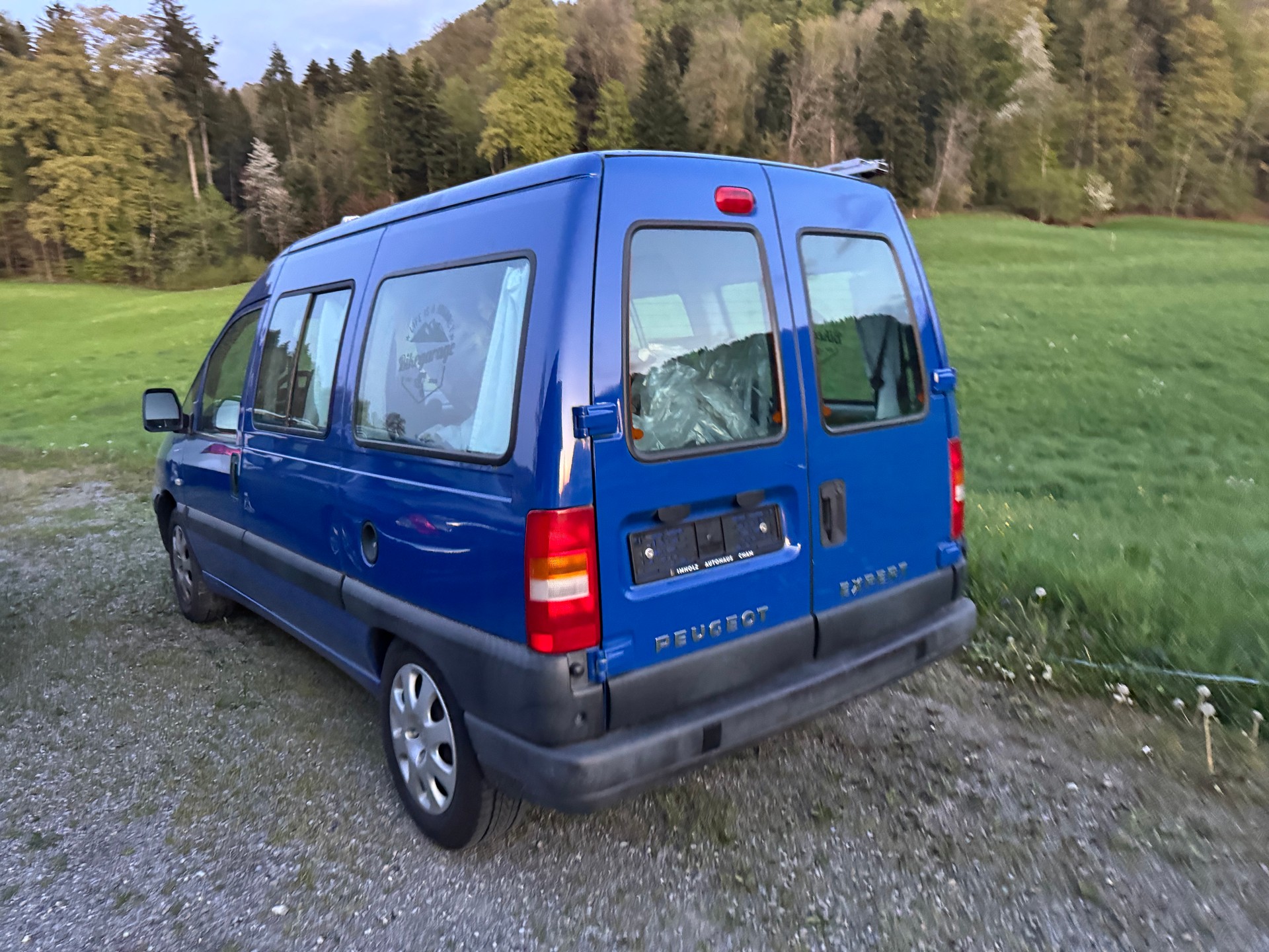 PEUGEOT Expert 2.0 220 C Confort Swiss P.-image-4