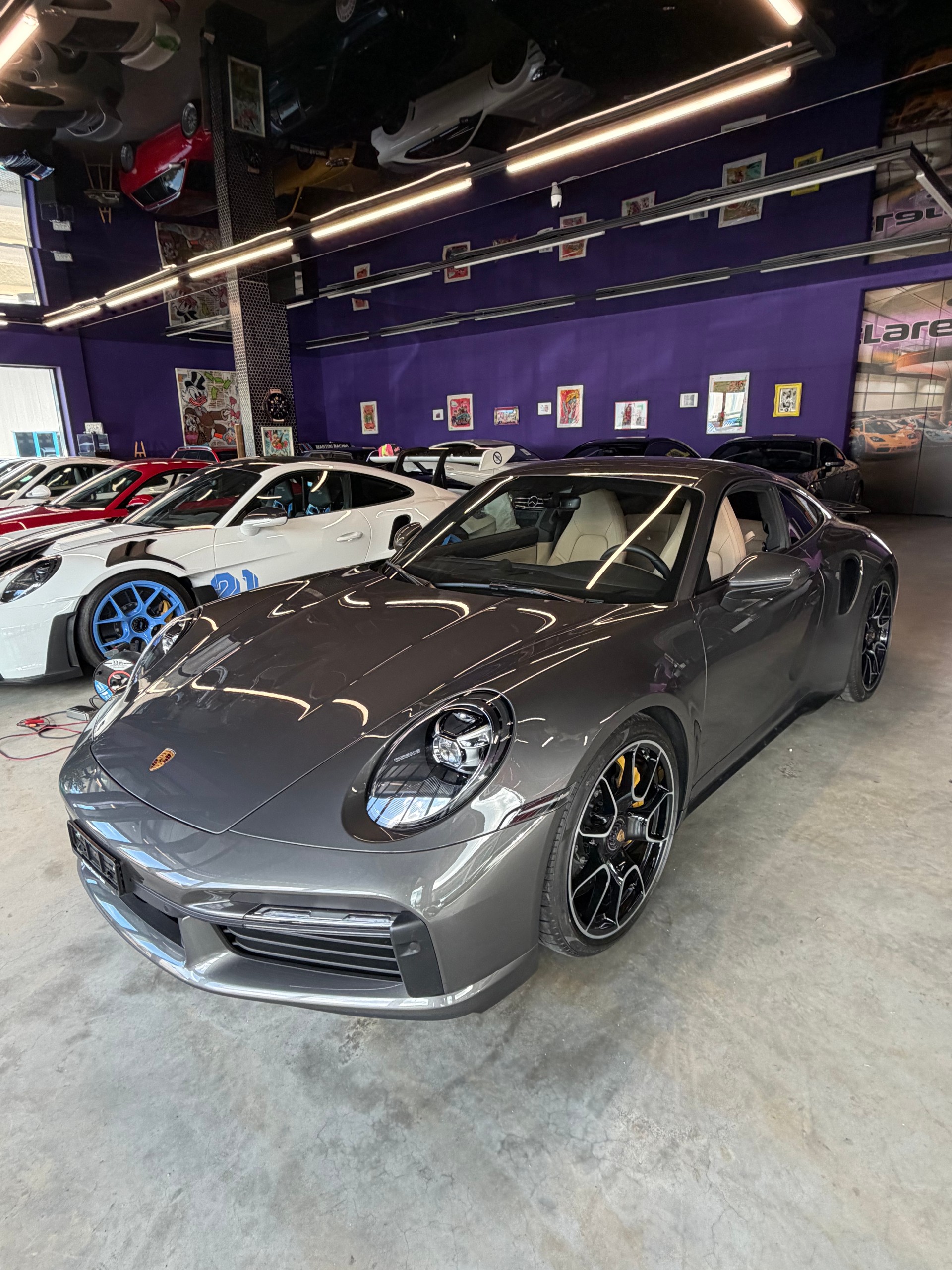 PORSCHE 911 Turbo S PDK-showroom-element-2