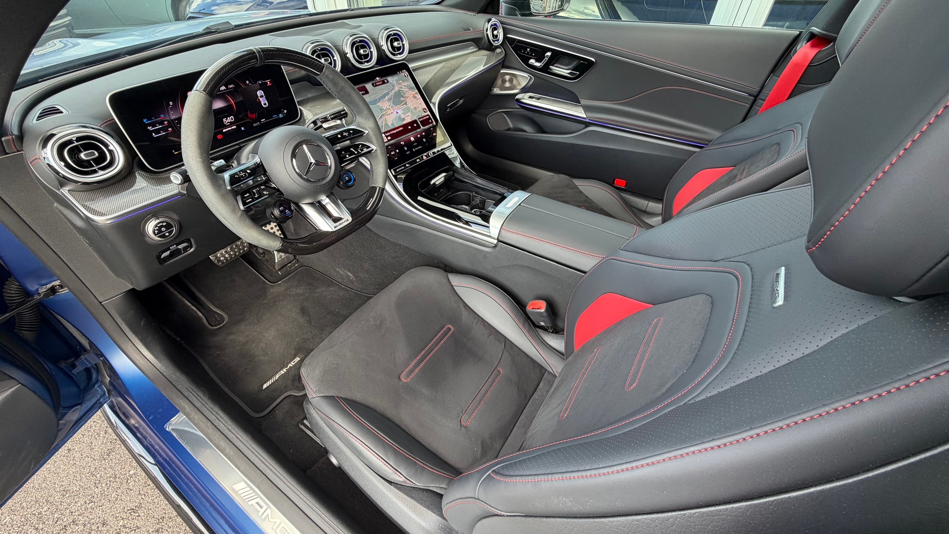 MERCEDES-BENZ CLE 53 Coupé AMG 4Matic+ 9G-Tronic *MANUFAKTUR spectral blue magno*-image-11
