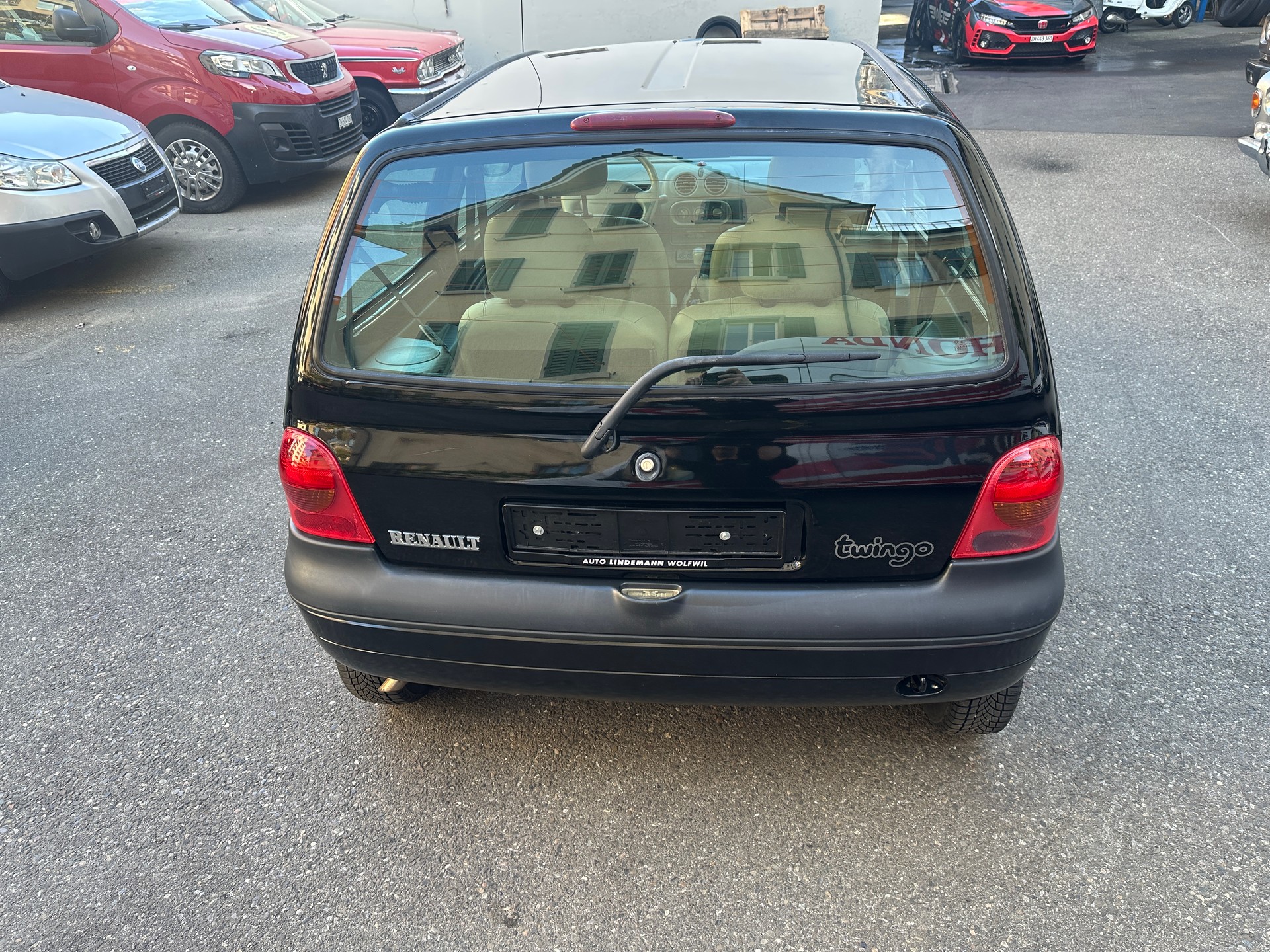 RENAULT Twingo 1.2 Initiale Advantage-image-5