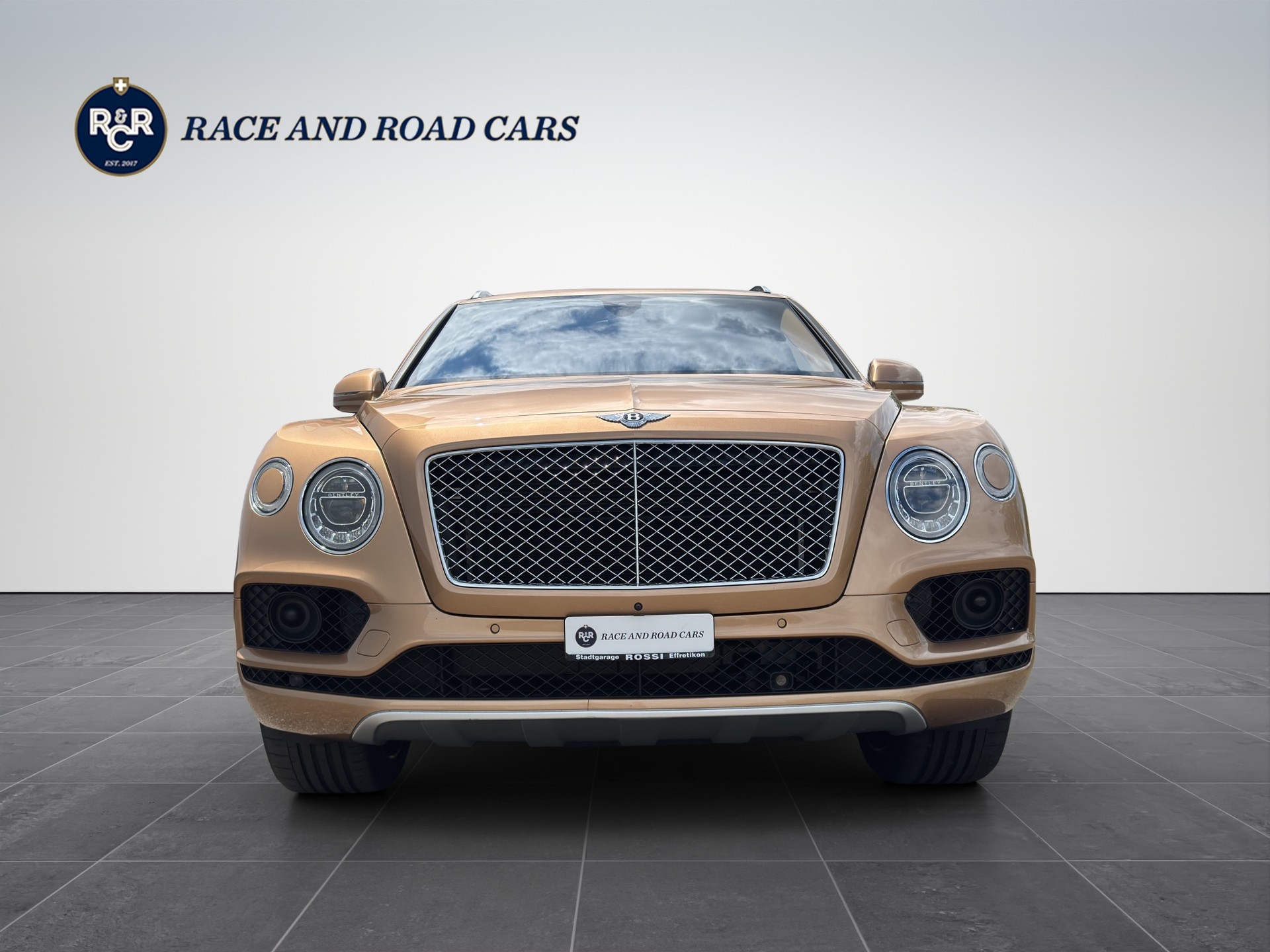 BENTLEY Bentayga 6.0 W12-showroom-element-1