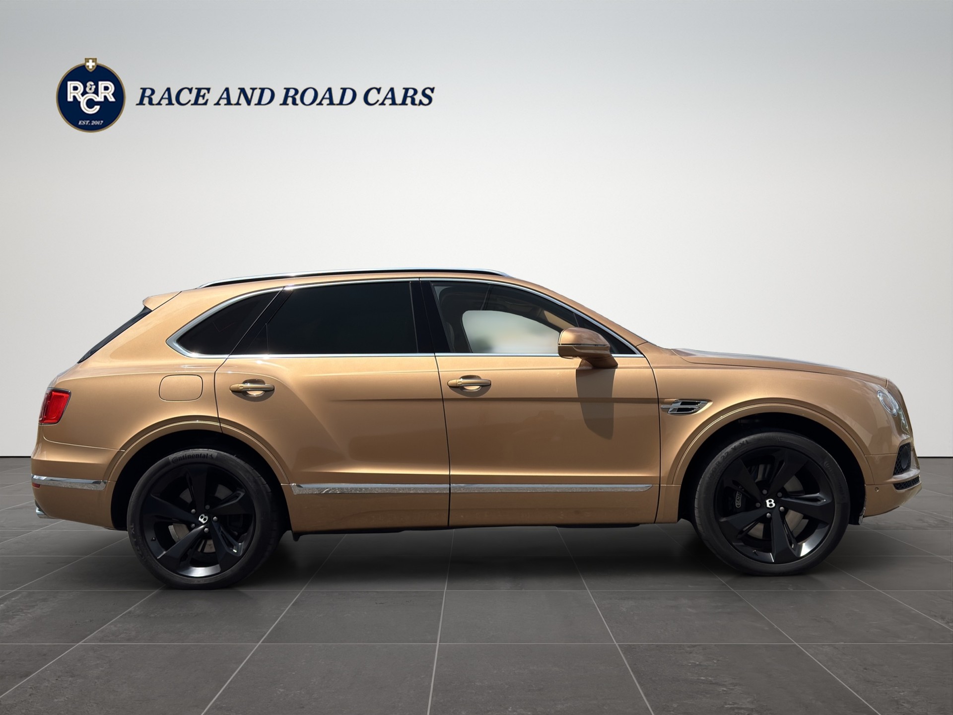 BENTLEY Bentayga 6.0 W12-showroom-element-3