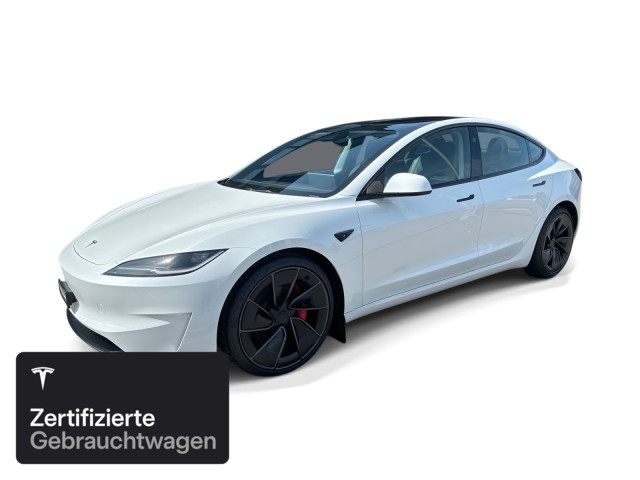 TESLA Model 3 Performance