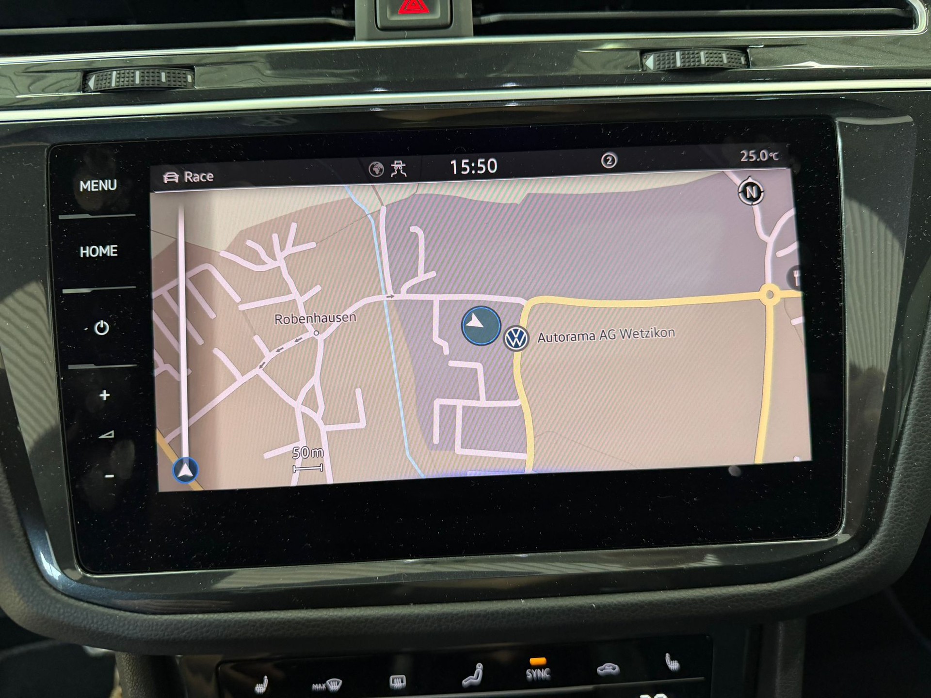 VW Tiguan 2.0TSI R 4Motion DSG-image-13
