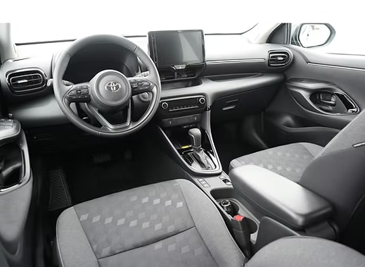 TOYOTA Yaris 1.5 Trend e-CVT-image-2