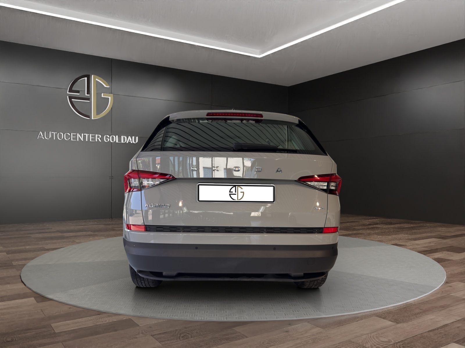SKODA Kodiaq 2.0 TSI 4x4 Style-showroom-element-2