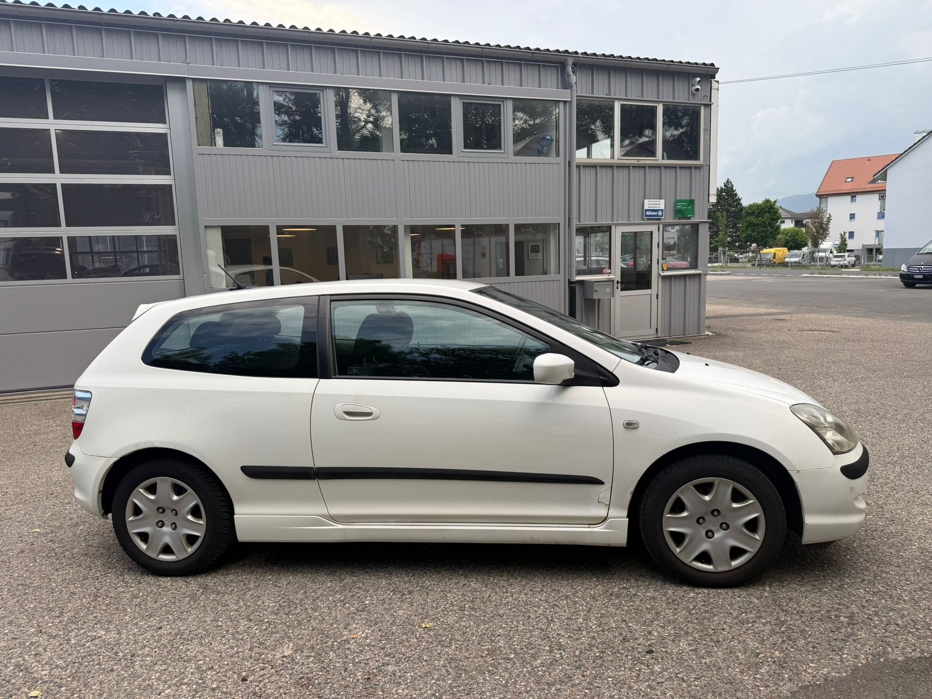 HONDA Civic 1.6i LS-showroom-element-2