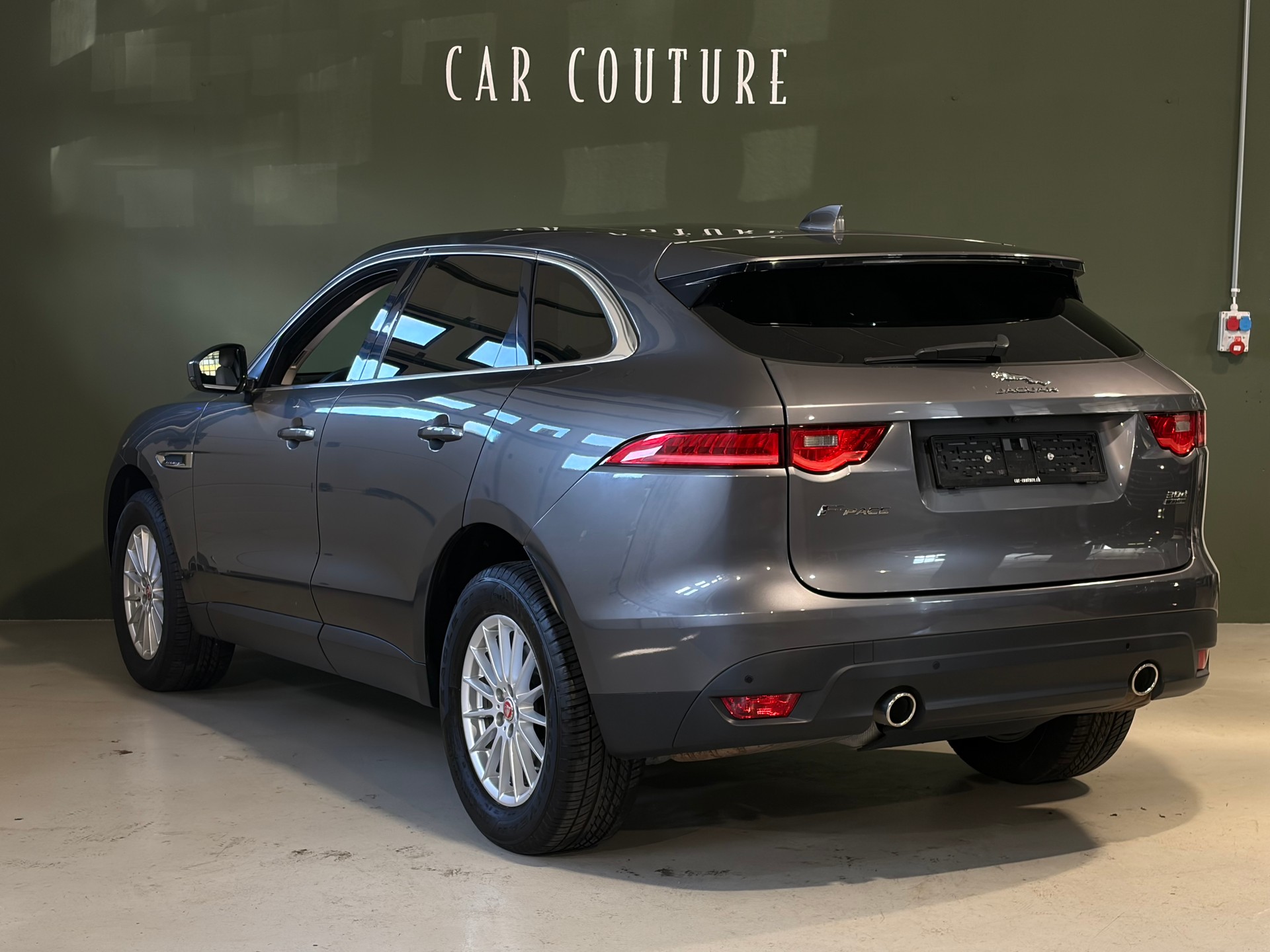 JAGUAR F-Pace 3.0 TD Prestige AWD Automatik * CH-Fahrzeug *-image-4