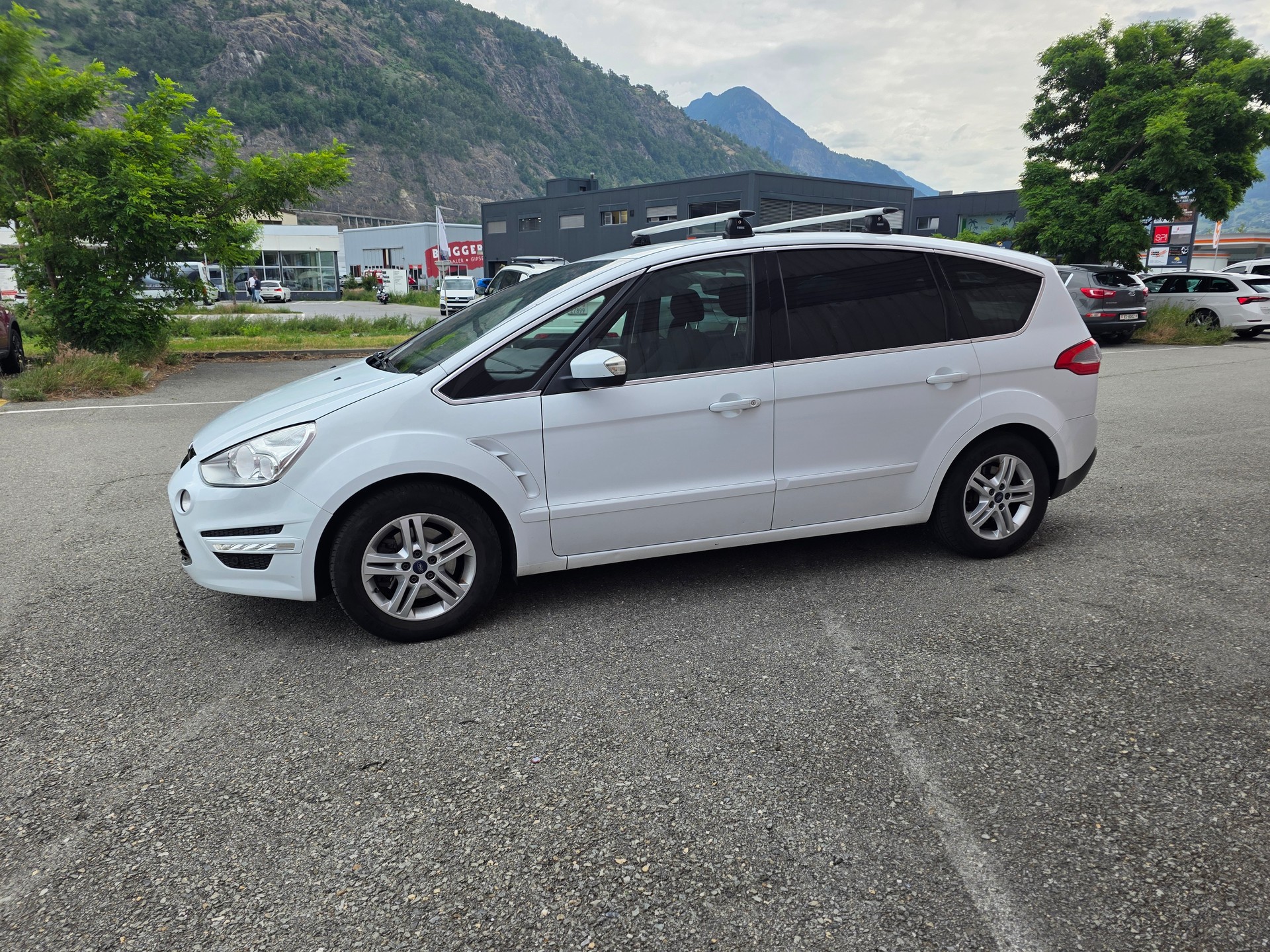 FORD S-Max 2.0 TDCi Titanium PowerShift-image-4