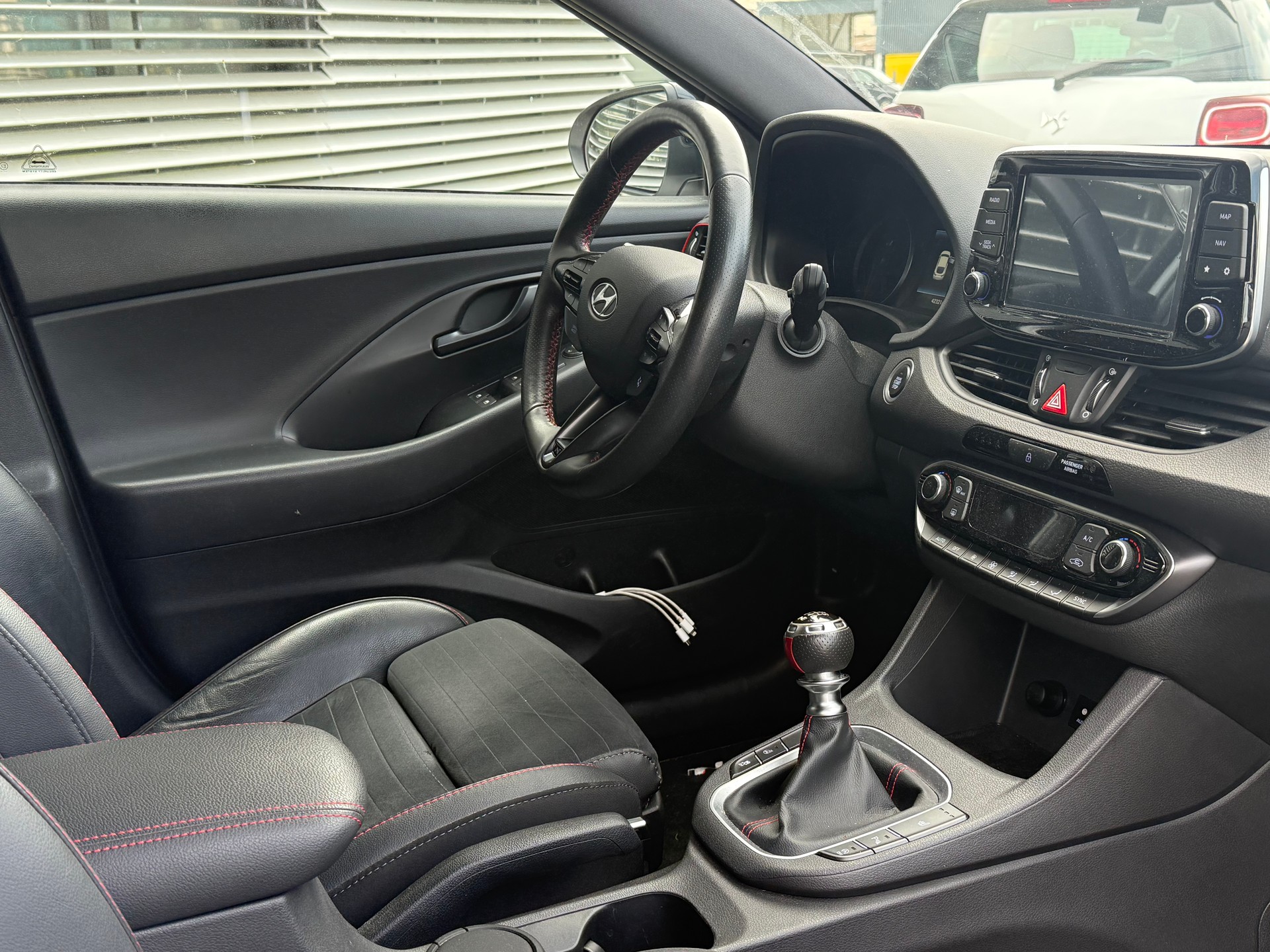 HYUNDAI i30 Fastback N 2.0 T-GDi-image-4