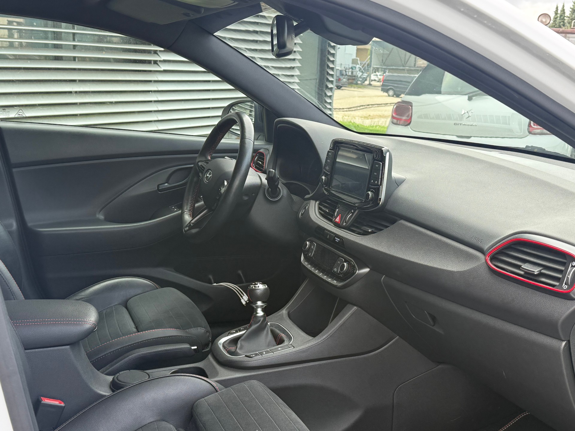 HYUNDAI i30 Fastback N 2.0 T-GDi-image-3