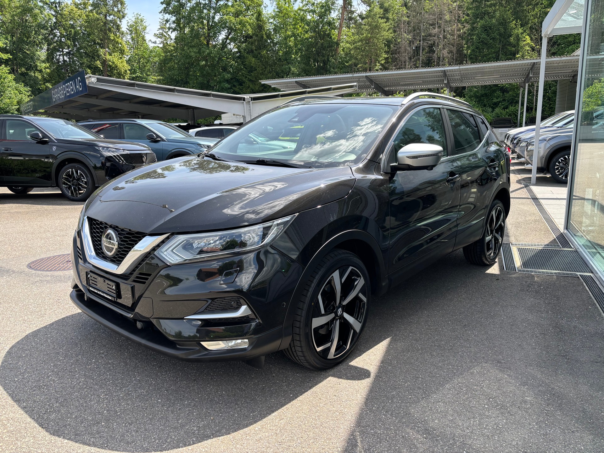 NISSAN Qashqai 1.7 dCi tekna+ 4x4-image-1