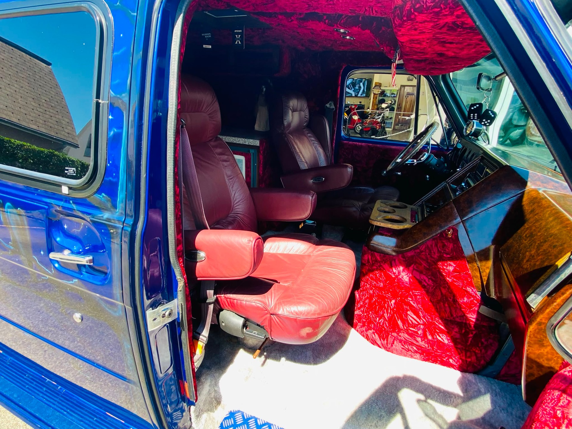 CHEVROLET G-Van-image-5