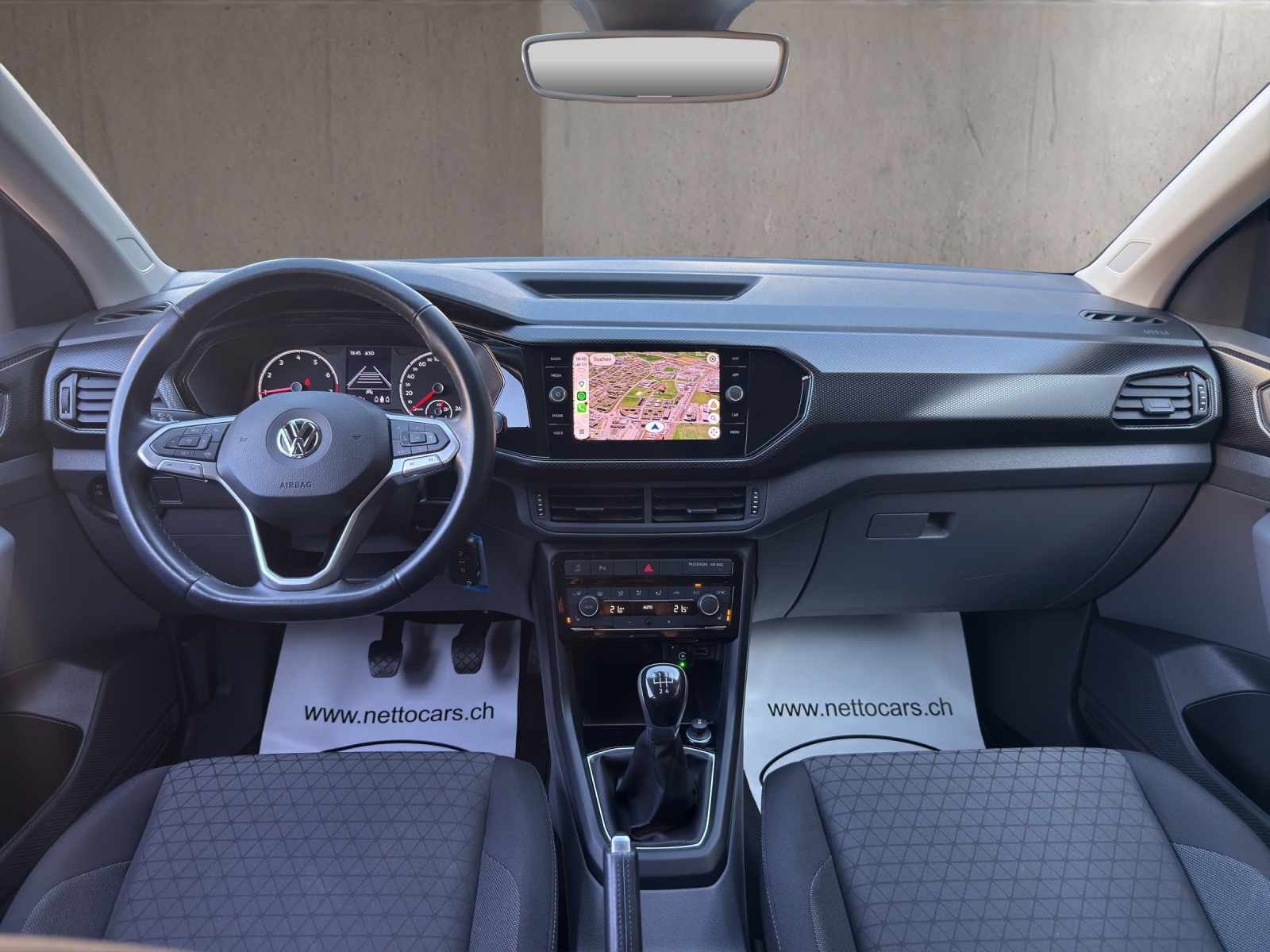 VW T-Cross 1.0 TSI Life R-Line-image-8