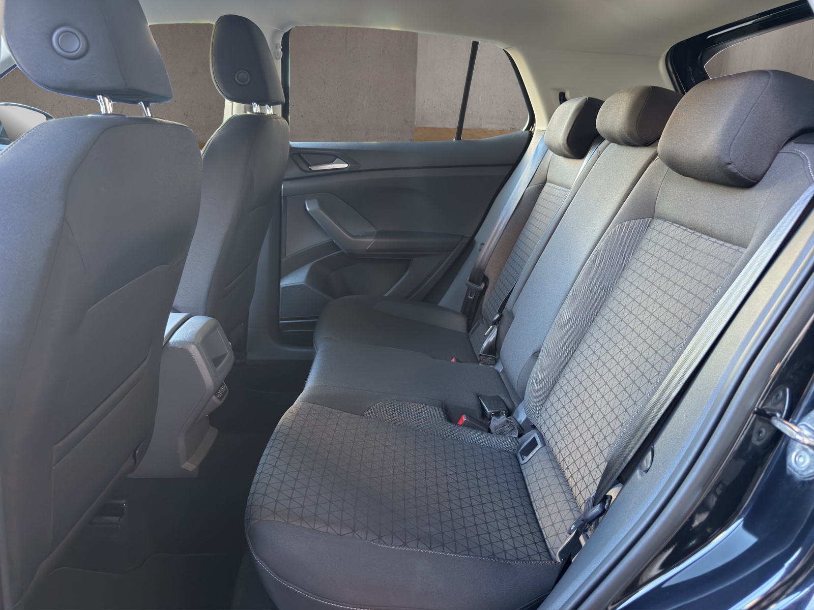 VW T-Cross 1.0 TSI Life R-Line-image-6
