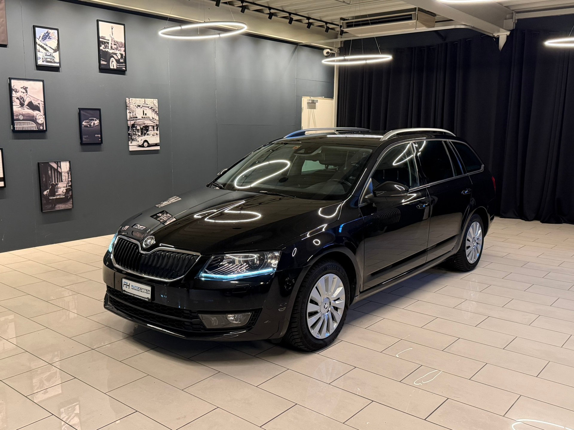 SKODA Octavia Combi 1.8 TSI Elegance 4x4 DSG-showroom-element-2