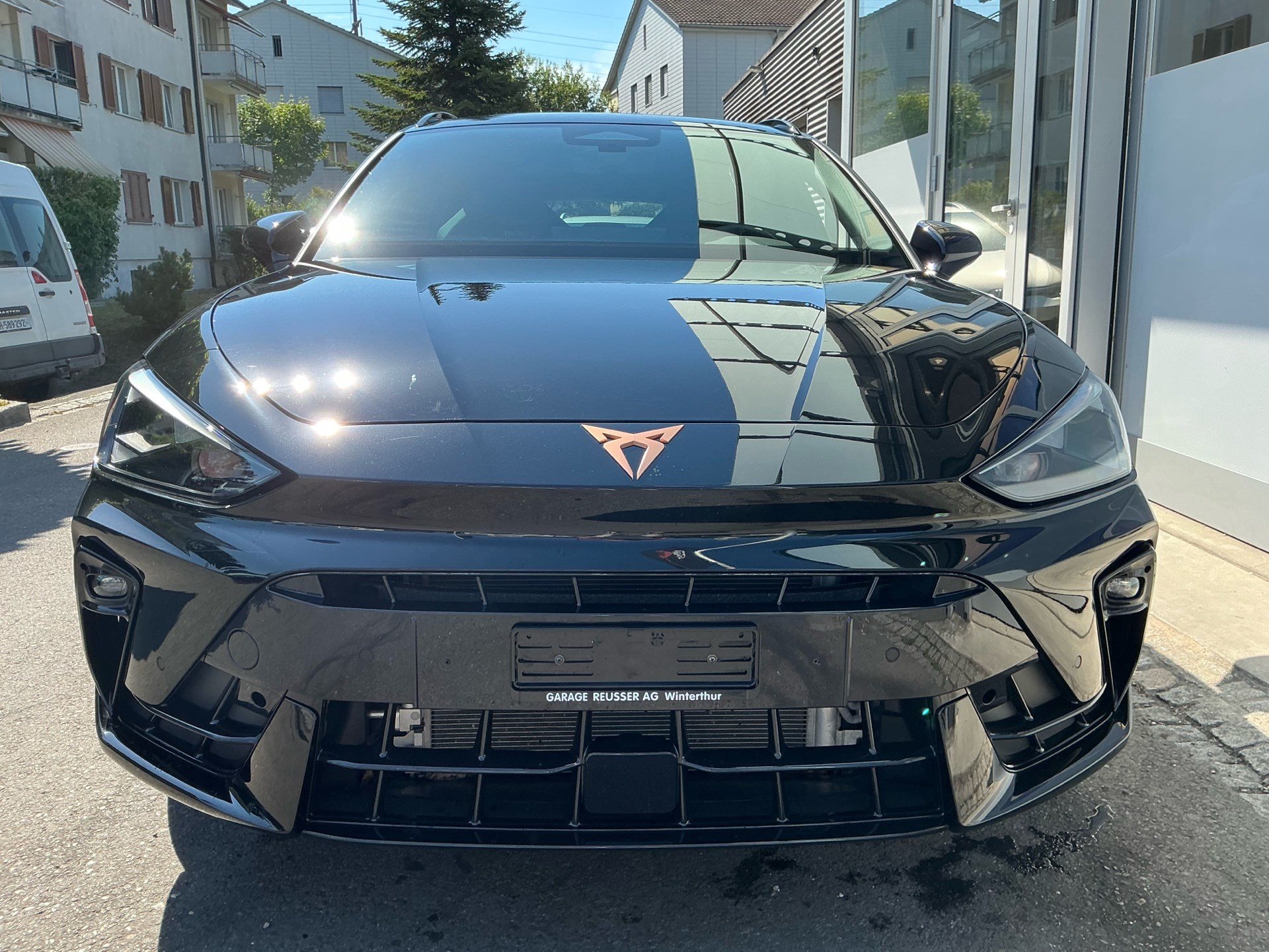 CUPRA Leon Sportstourer 1.5 e-Hybrid 272 PS VZ *** PURE PERFORMANCE PAKET ***-showroom-element-1